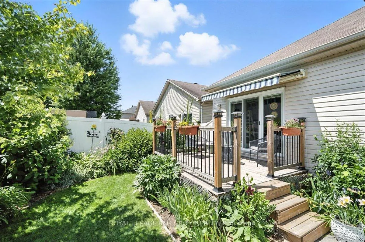 Photo 40 of 1030 Valin Street, Ottawa, Fallingbrook/Gardenway South — HOMEH