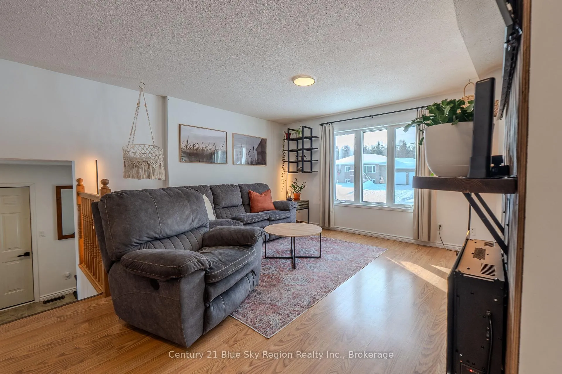 Photo 11 of 529 Pine Street, Mattawa — HOMEH
