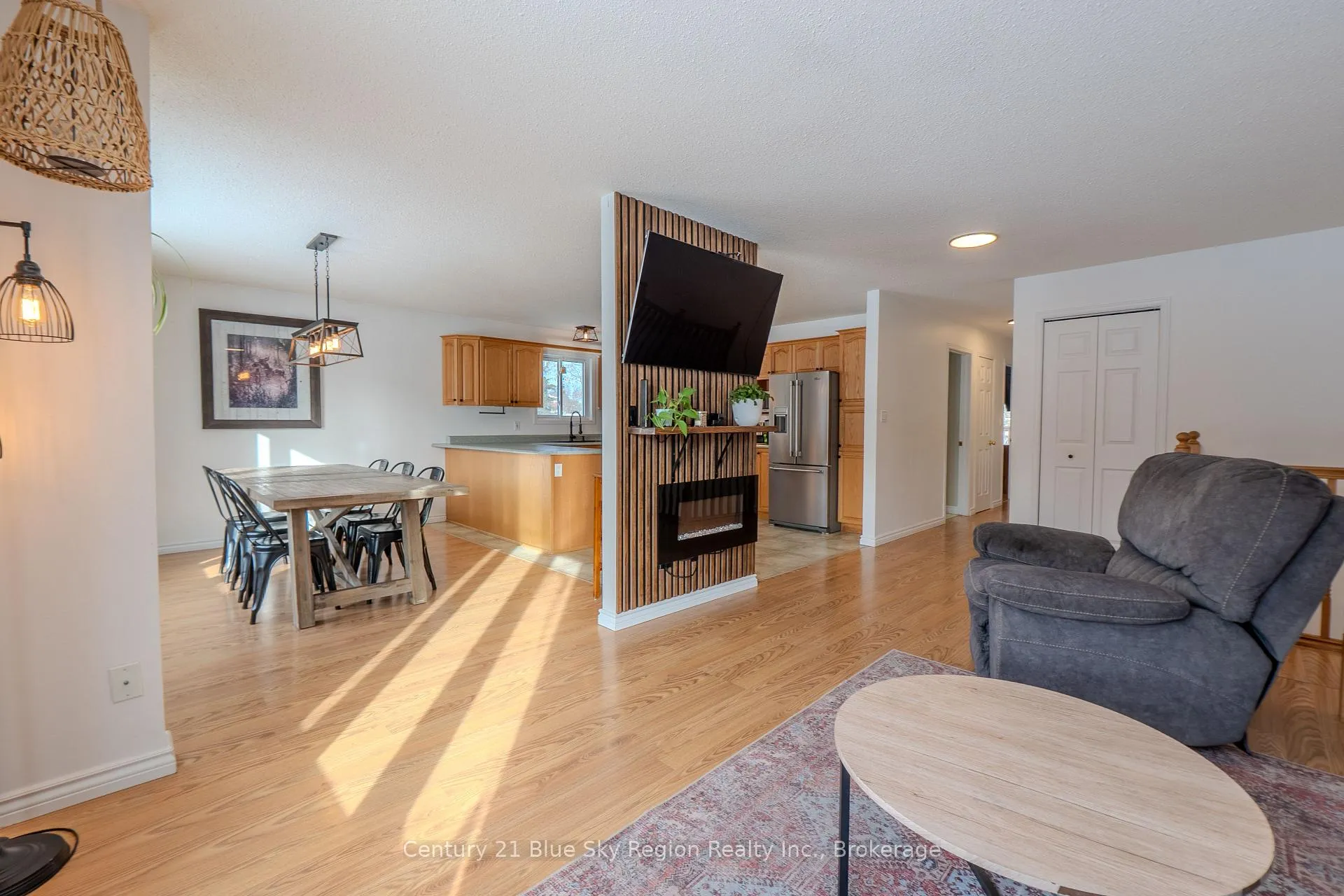 Photo 12 of 529 Pine Street, Mattawa — HOMEH