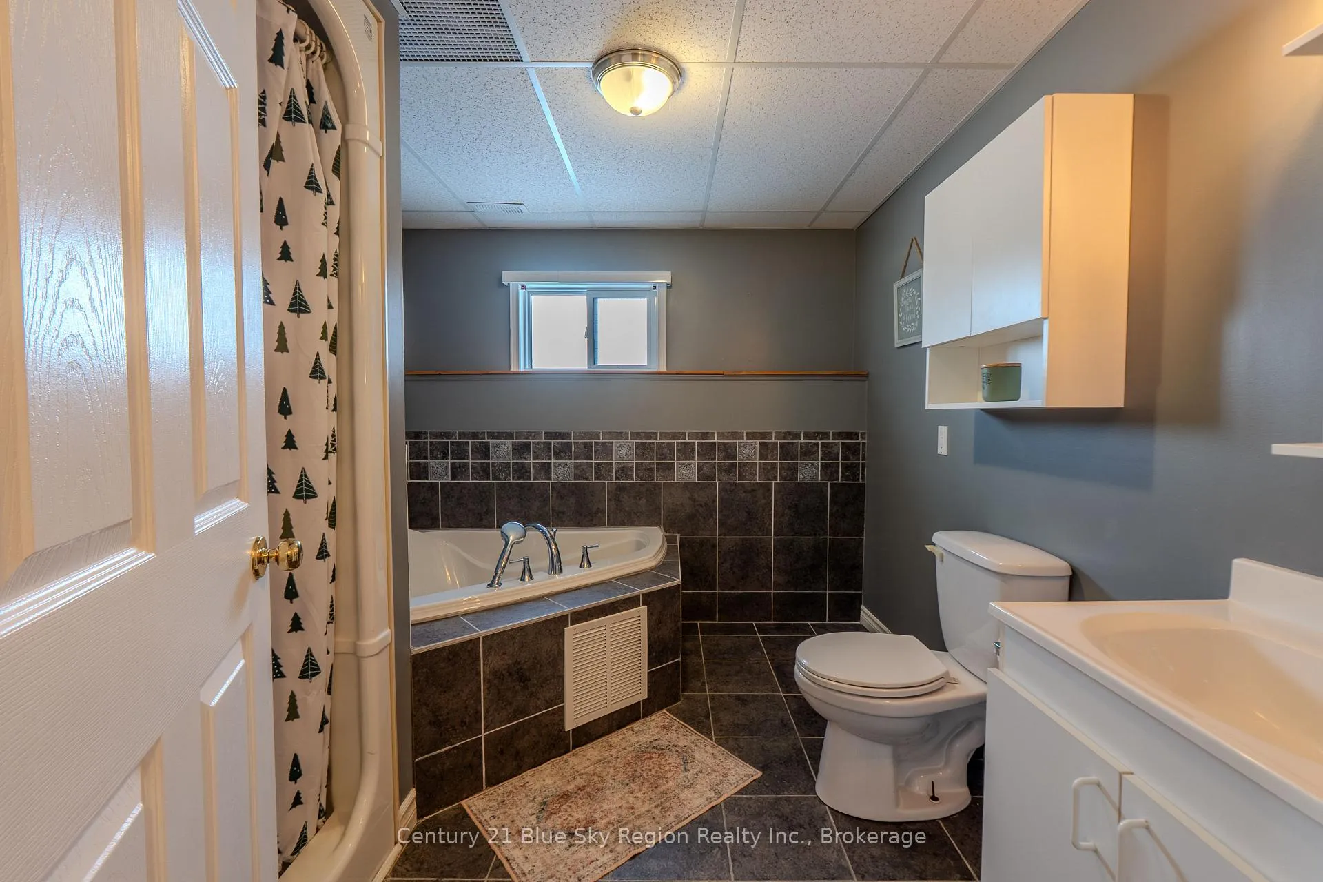 Photo 37 of 529 Pine Street, Mattawa — HOMEH