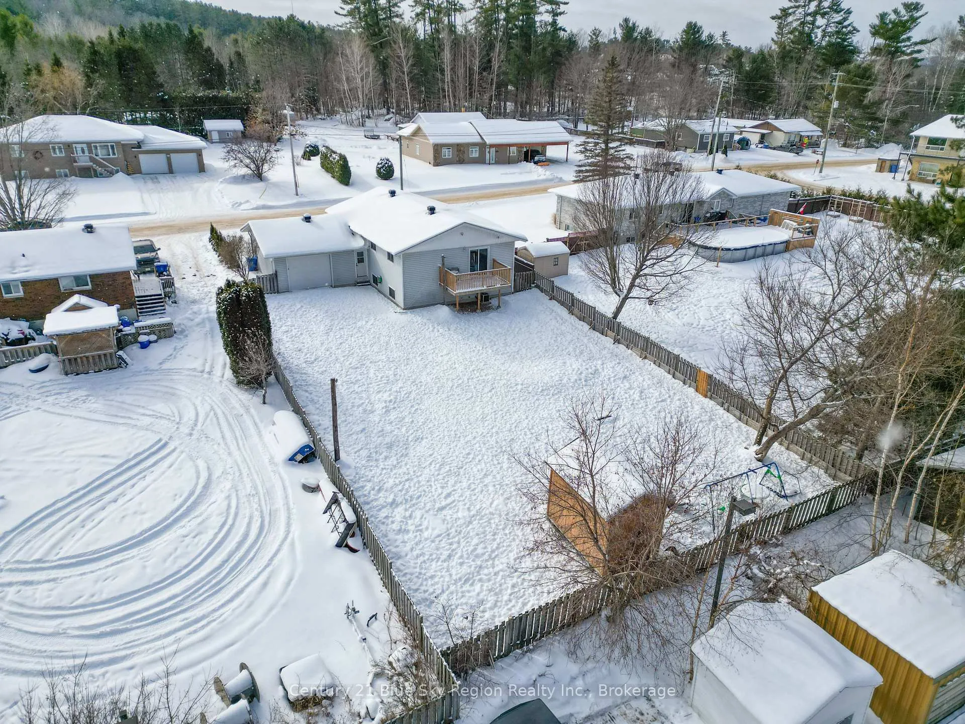 Photo 42 of 529 Pine Street, Mattawa — HOMEH