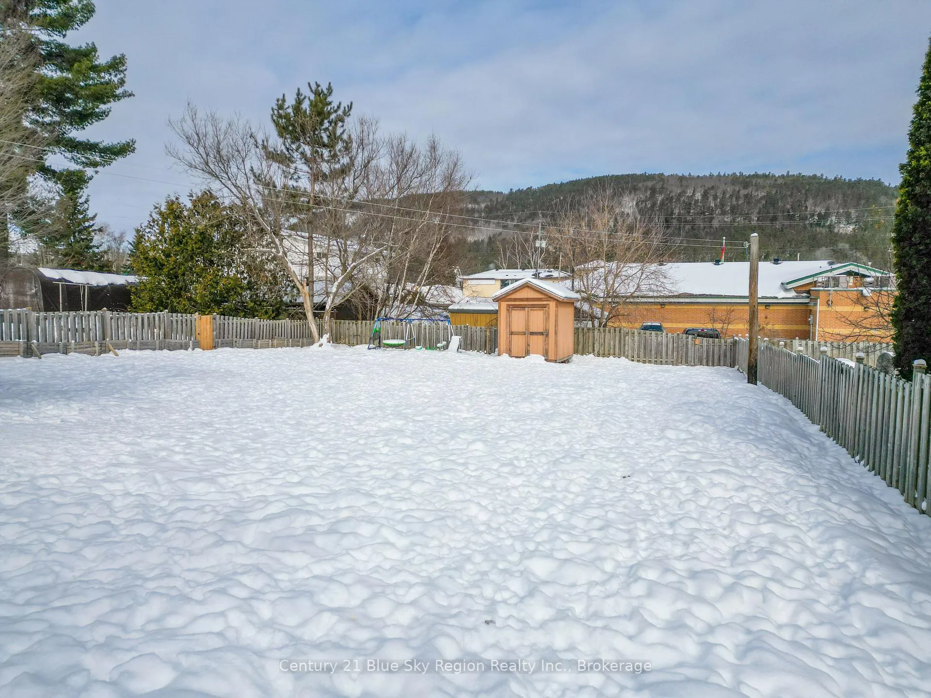 Photo 46 of 529 Pine Street, Mattawa — HOMEH
