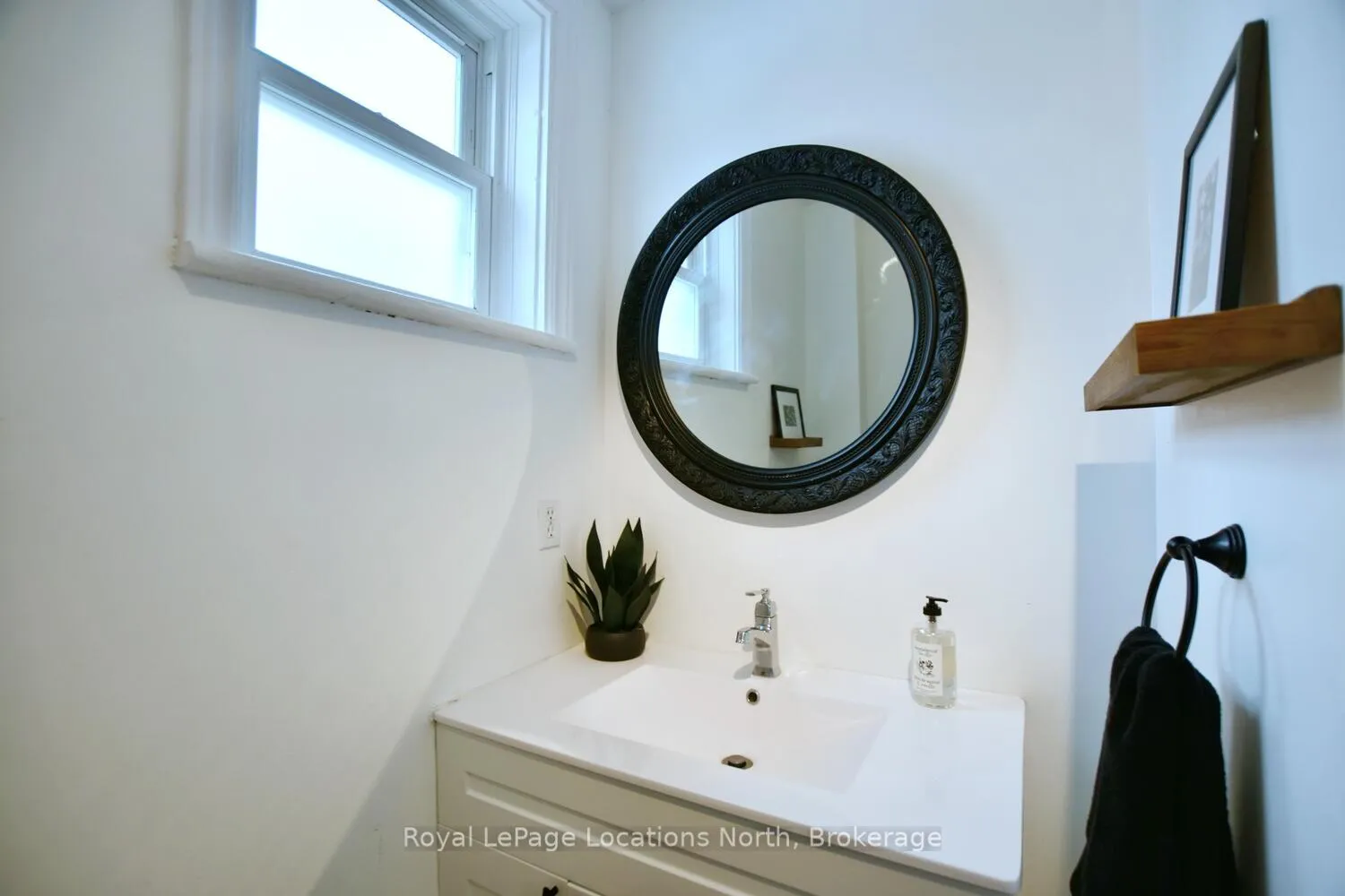 Photo 35 of 260 Cedar Street, Collingwood — HOMEH