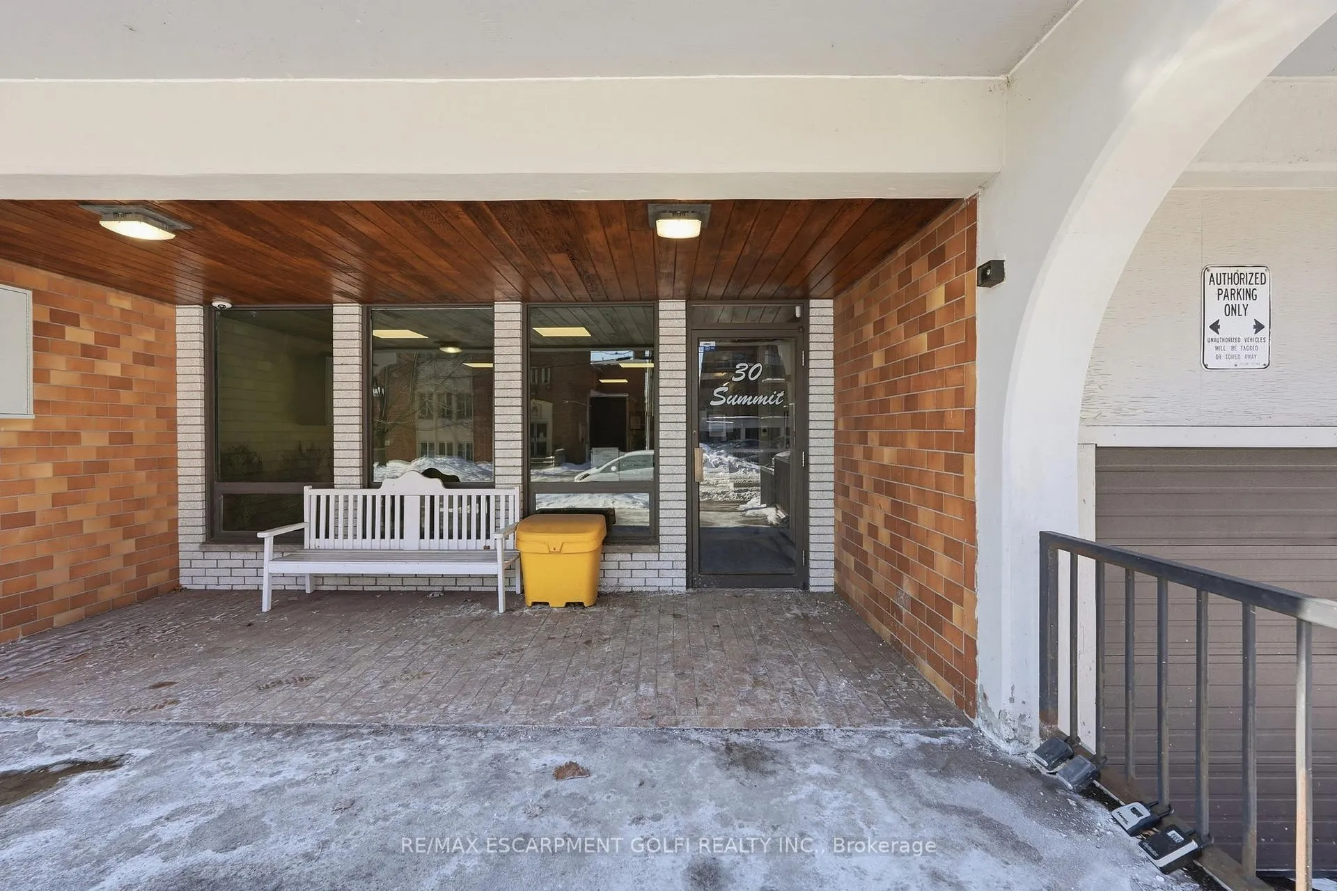 Photo 4 of Unit 505, 30 Summit Avenue, Hamilton, Eastmount — HOMEH