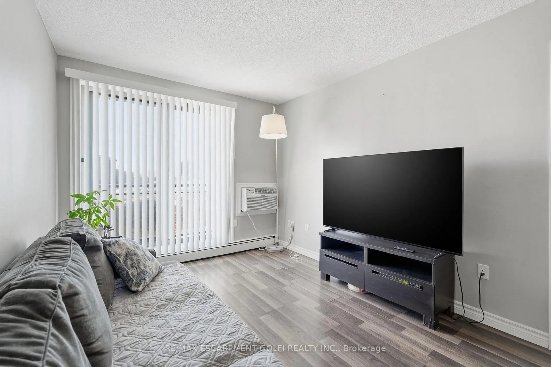 Photo 14 of Unit 505, 30 Summit Avenue, Hamilton, Eastmount — HOMEH