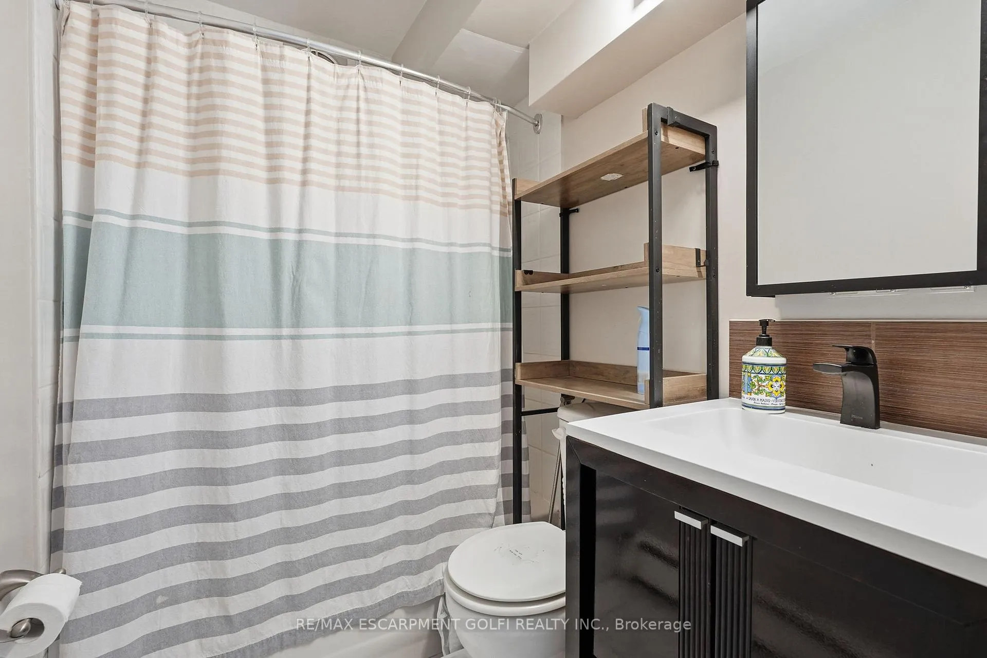 Photo 18 of Unit 505, 30 Summit Avenue, Hamilton, Eastmount — HOMEH