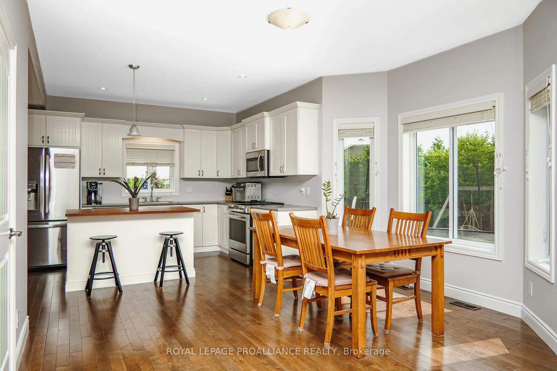 Photo 15 of 14 Pier Drive, Brighton — HOMEH