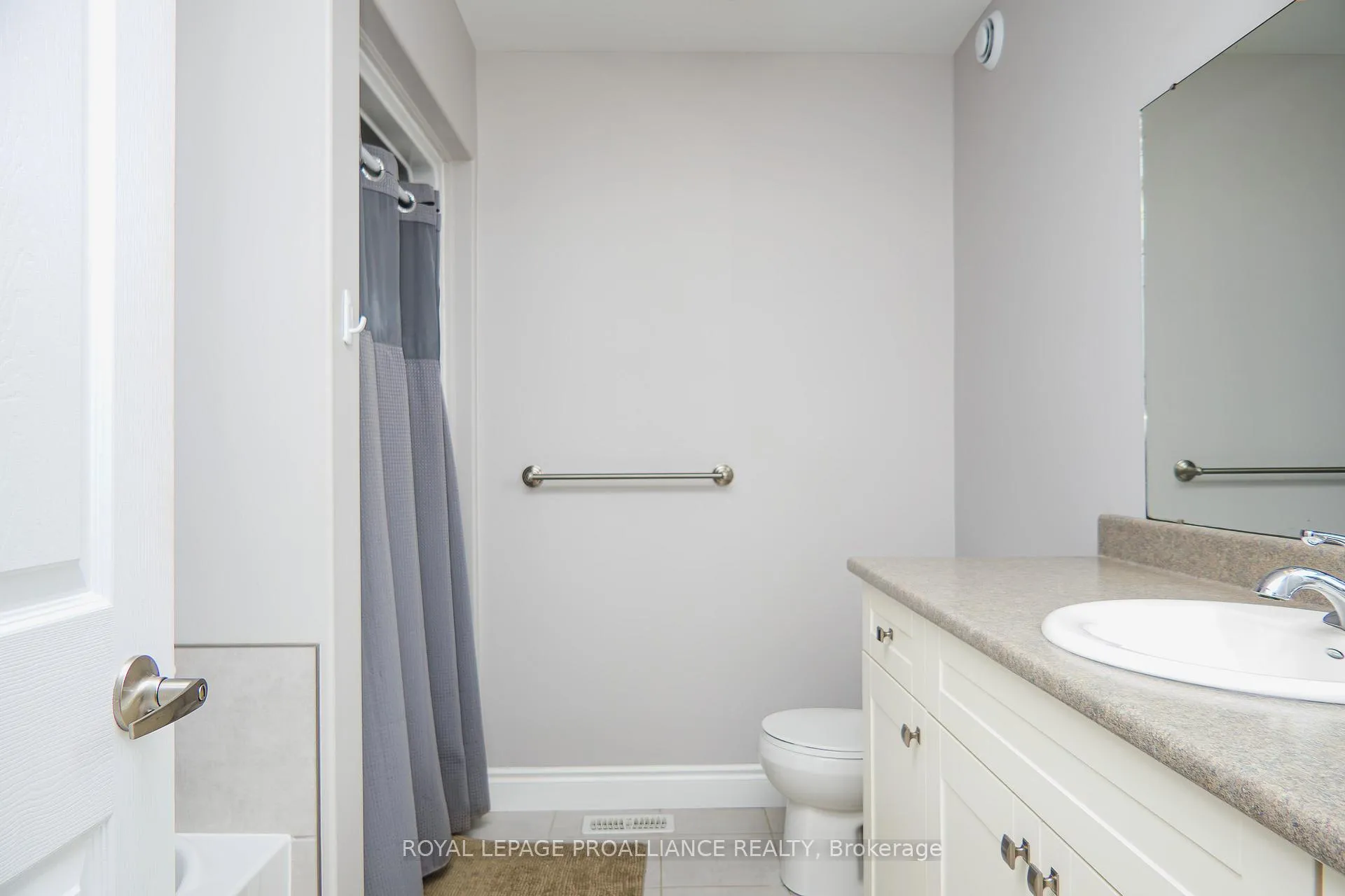 Photo 29 of 14 Pier Drive, Brighton — HOMEH