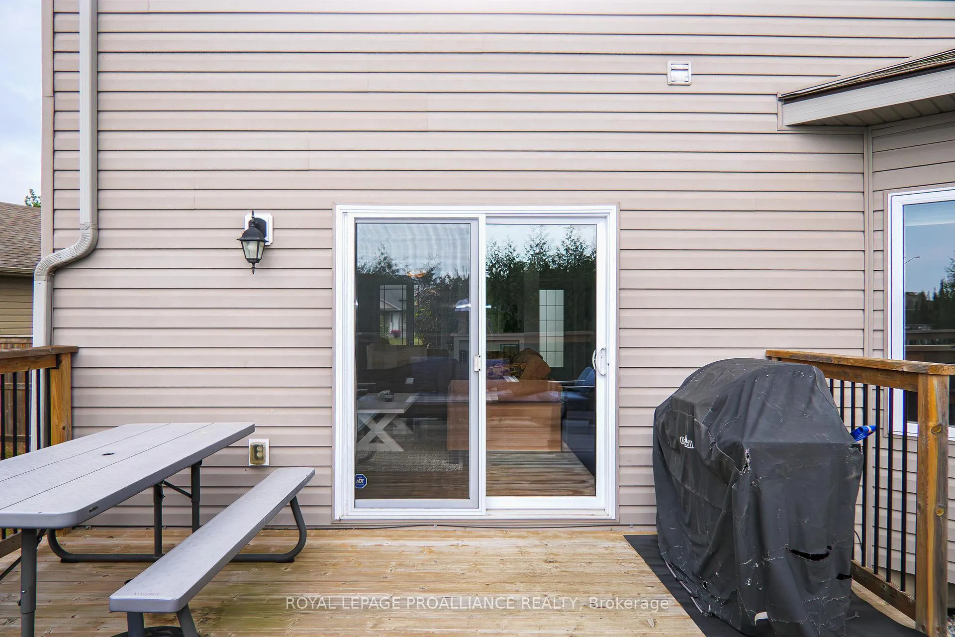 Photo 37 of 14 Pier Drive, Brighton — HOMEH