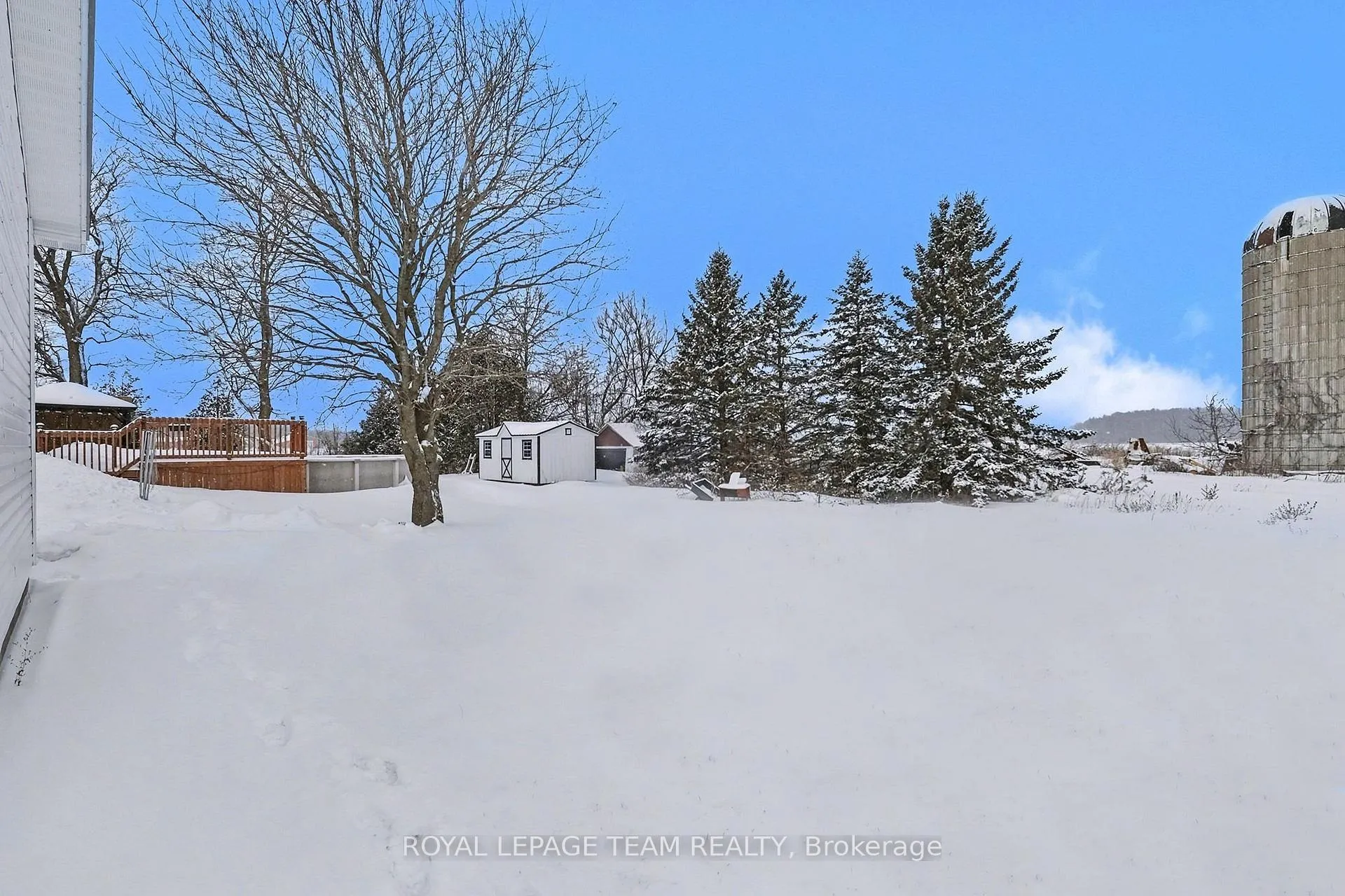 Photo 3 of 15197 Concession 1-2 Road, North Stormont, North Stormont (Finch) Twp — HOMEH
