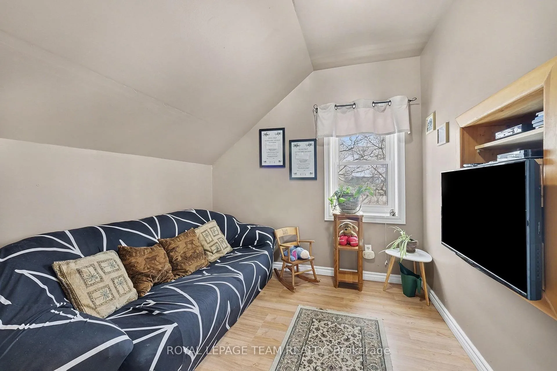 Photo 25 of 15197 Concession 1-2 Road, North Stormont, North Stormont (Finch) Twp — HOMEH