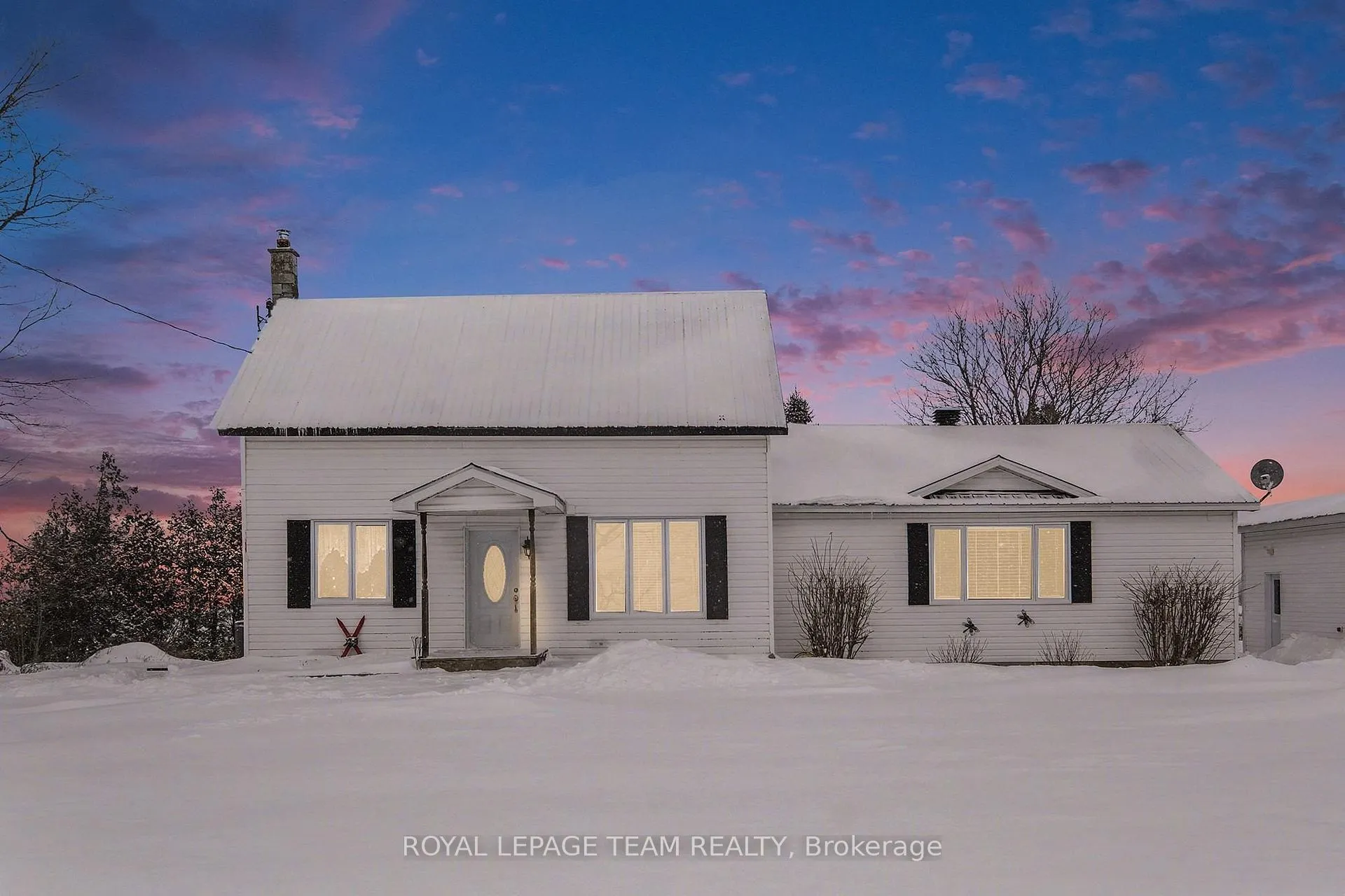 Photo 33 of 15197 Concession 1-2 Road, North Stormont, North Stormont (Finch) Twp — HOMEH