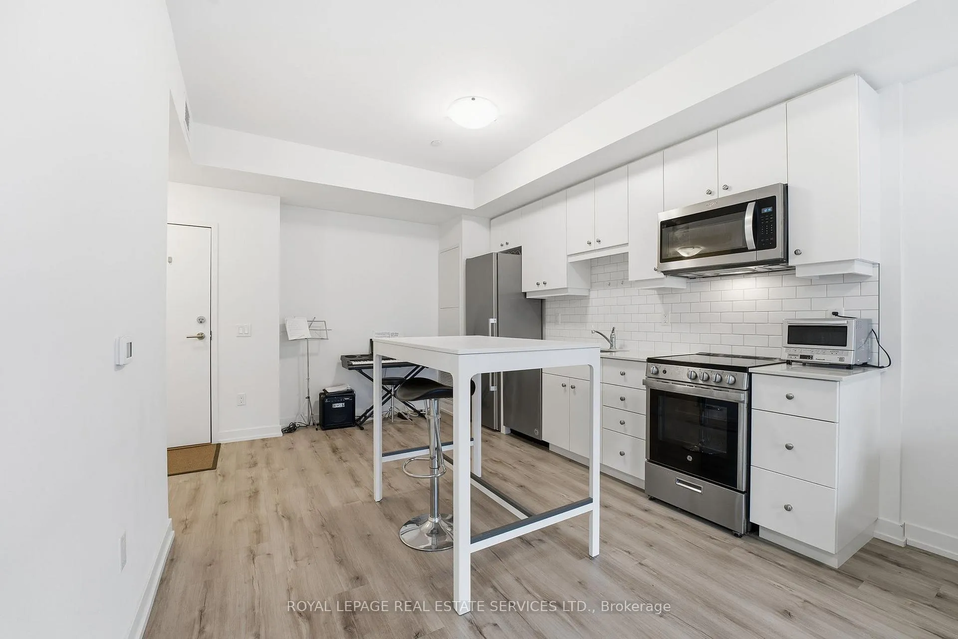 Photo 10 of Unit 308, 243 Northfield Drive E, Waterloo, Colonial Acres — HOMEH