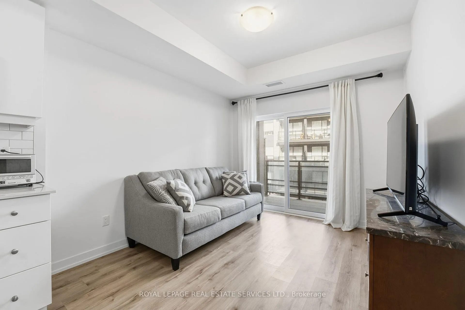 Photo 15 of Unit 308, 243 Northfield Drive E, Waterloo, Colonial Acres — HOMEH