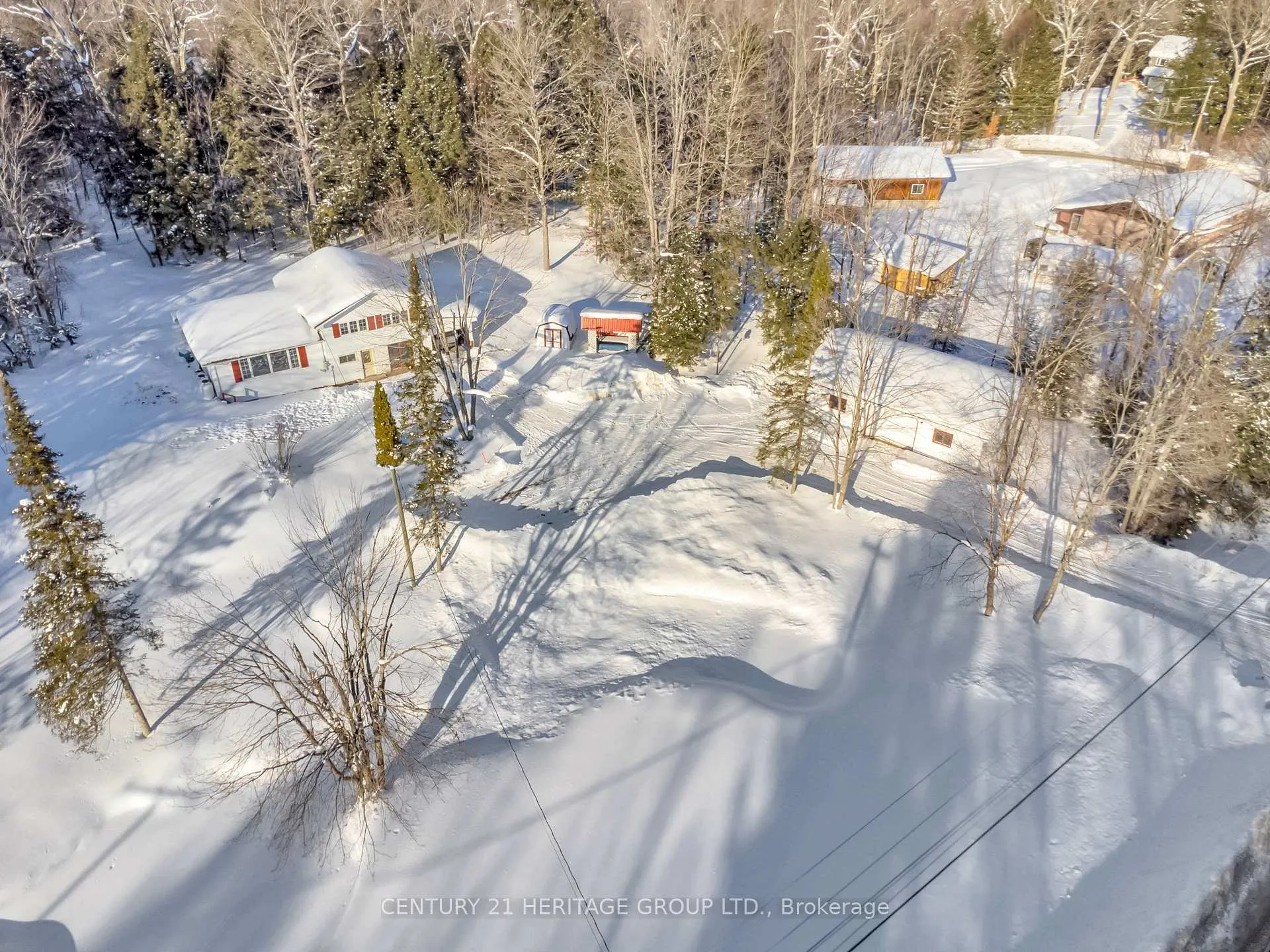 Photo 5 of 1715 Highway 118 E, Bracebridge, Draper — HOMEH