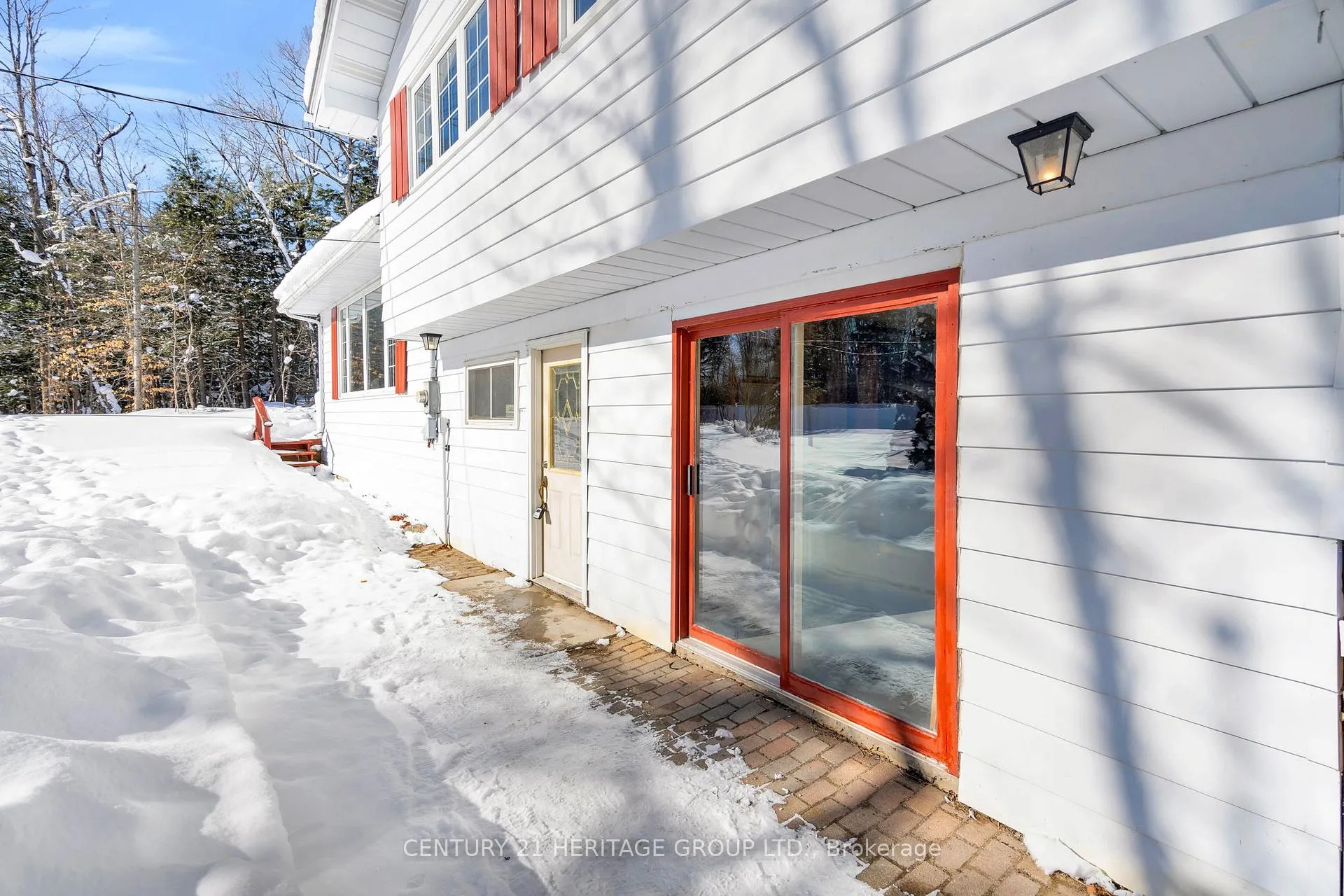 Photo 10 of 1715 Highway 118 E, Bracebridge, Draper — HOMEH