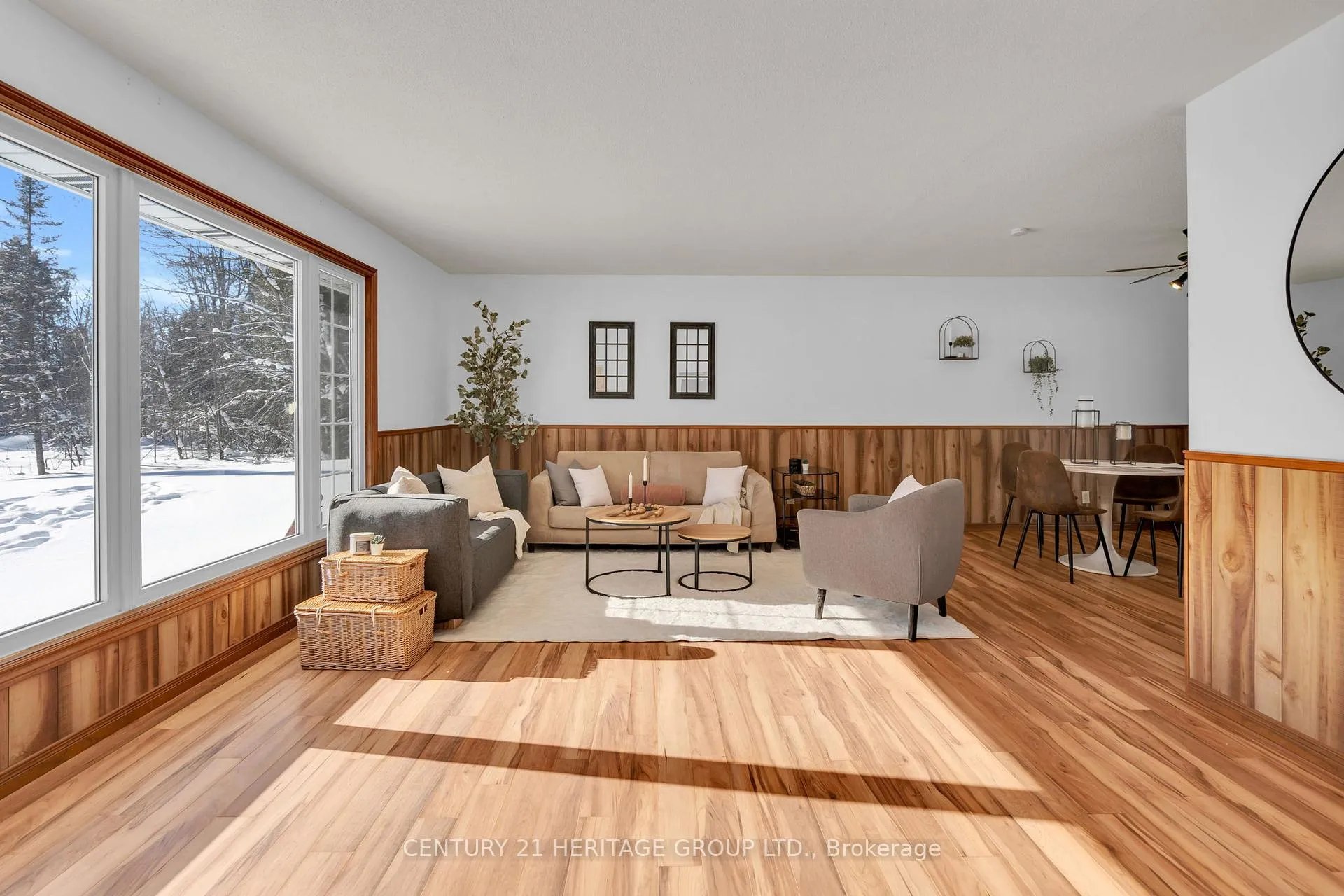 Photo 12 of 1715 Highway 118 E, Bracebridge, Draper — HOMEH