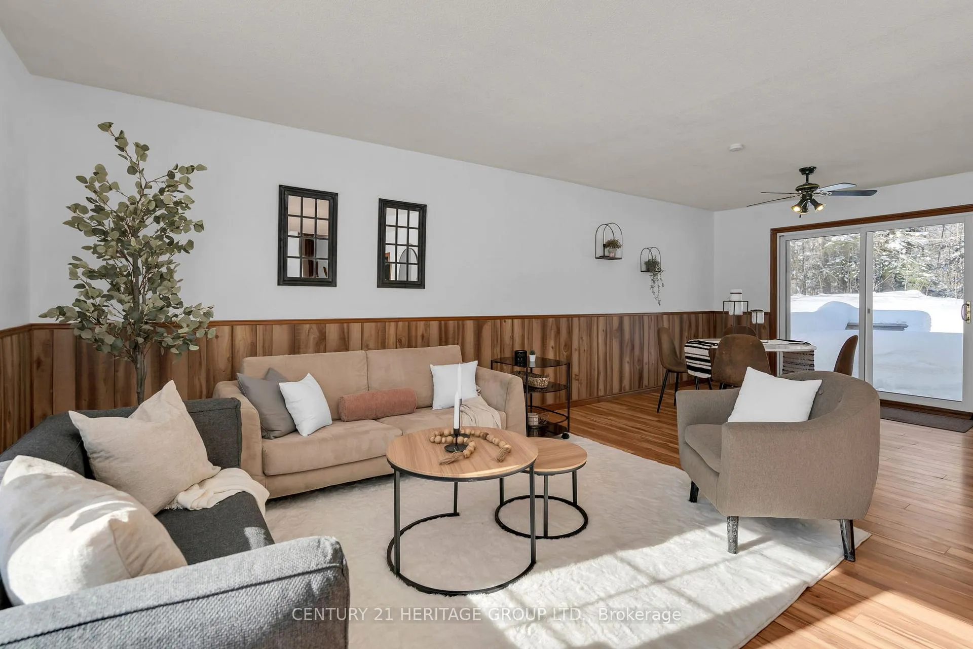 Photo 16 of 1715 Highway 118 E, Bracebridge, Draper — HOMEH