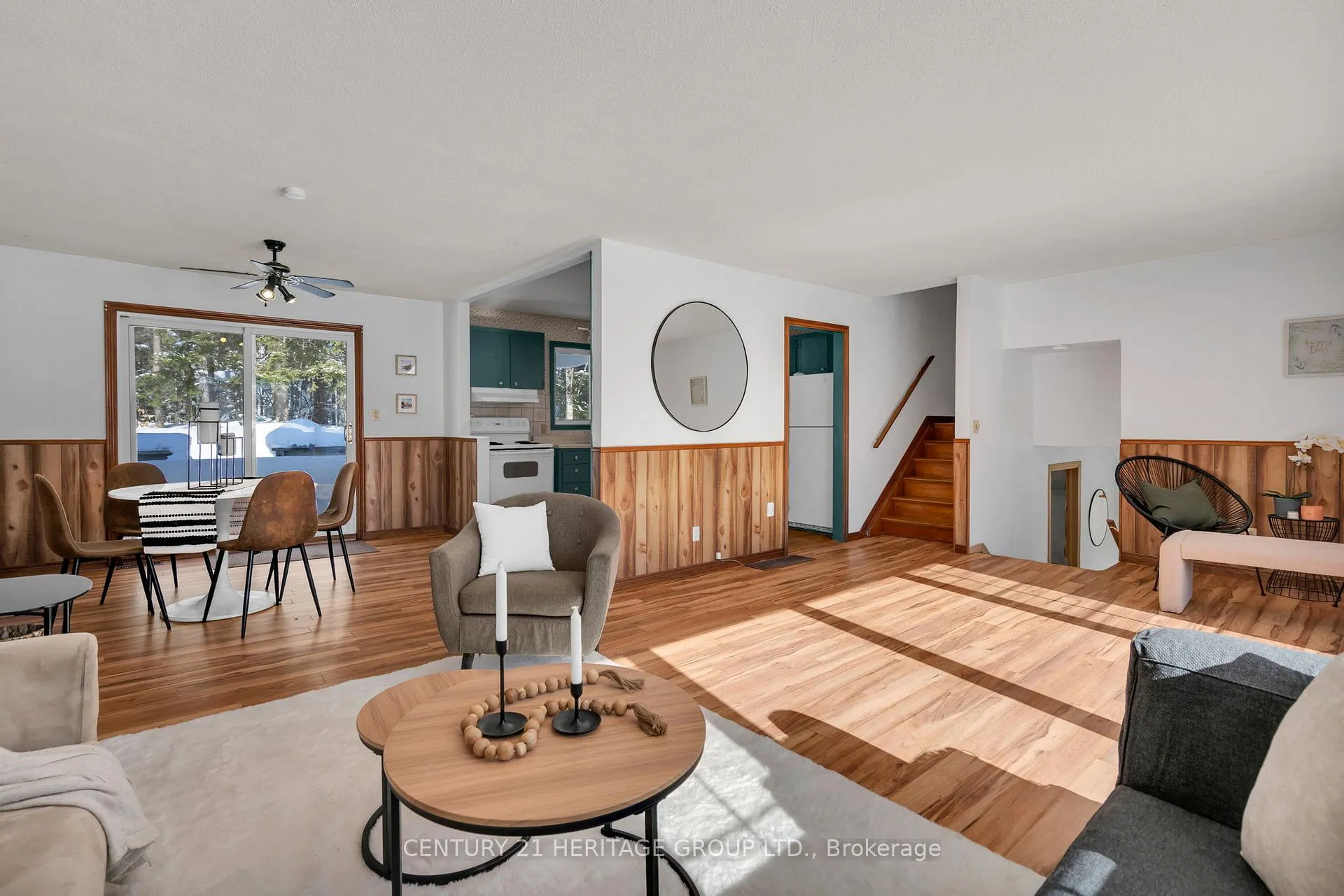 Photo 17 of 1715 Highway 118 E, Bracebridge, Draper — HOMEH