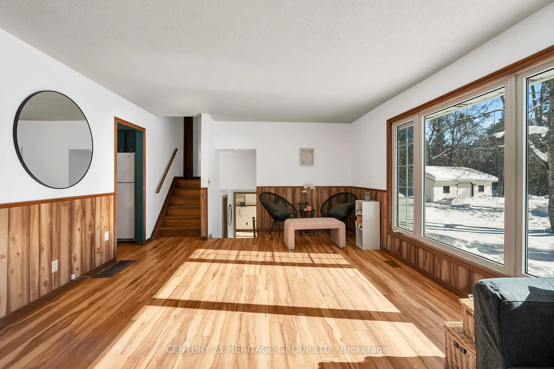Photo 20 of 1715 Highway 118 E, Bracebridge, Draper — HOMEH