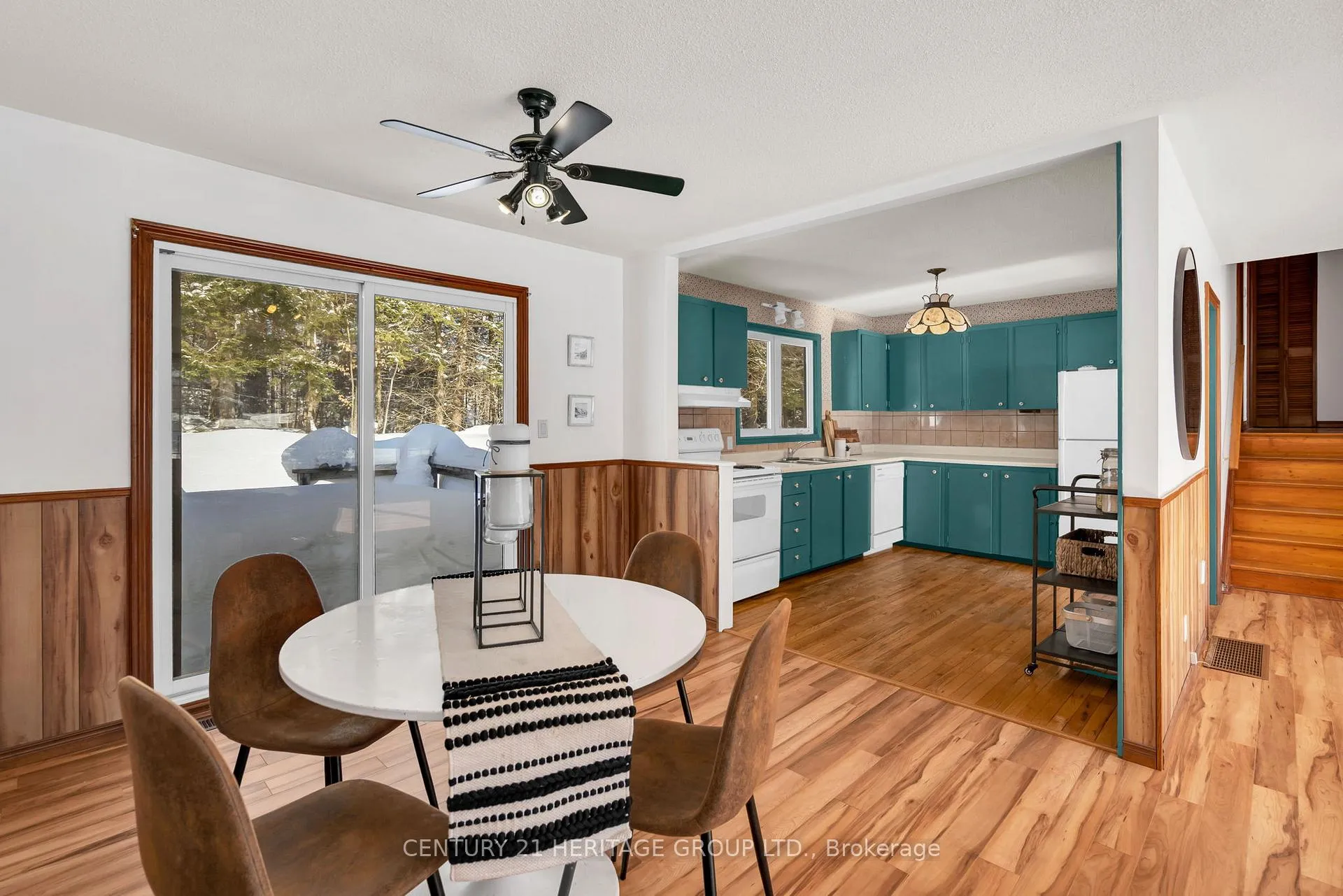 Photo 21 of 1715 Highway 118 E, Bracebridge, Draper — HOMEH