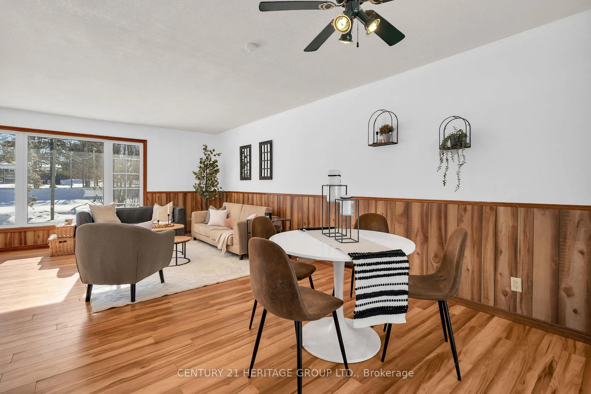 Photo 23 of 1715 Highway 118 E, Bracebridge, Draper — HOMEH