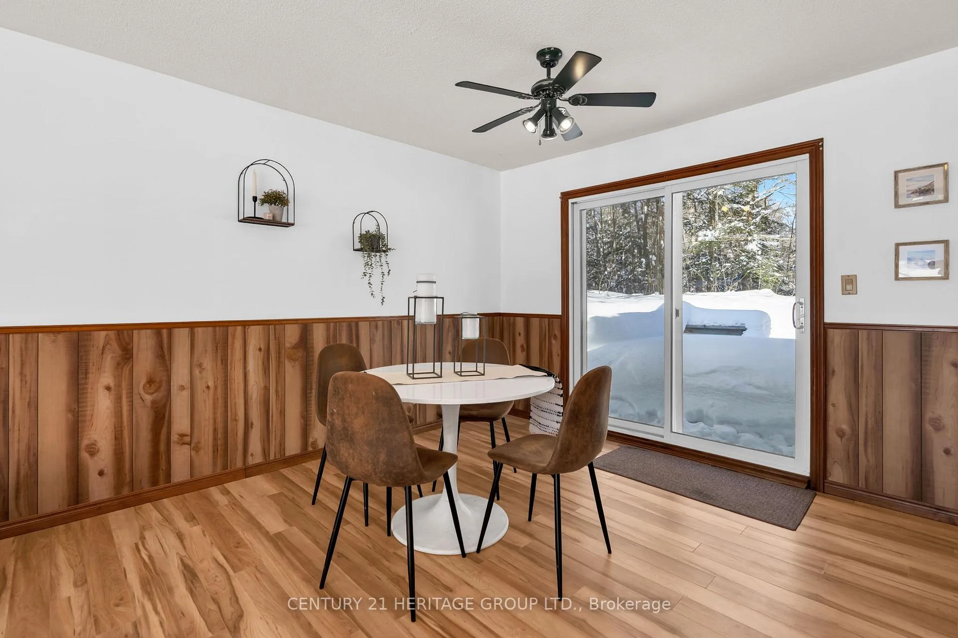 Photo 24 of 1715 Highway 118 E, Bracebridge, Draper — HOMEH