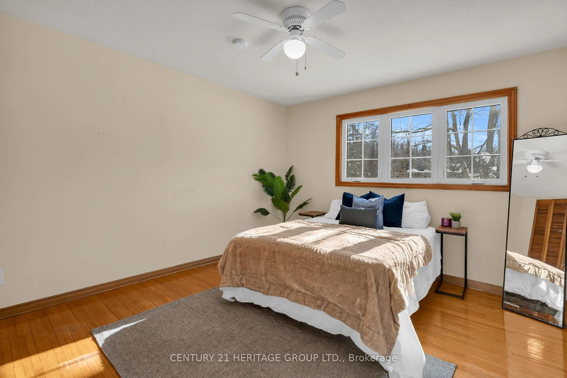 Photo 34 of 1715 Highway 118 E, Bracebridge, Draper — HOMEH