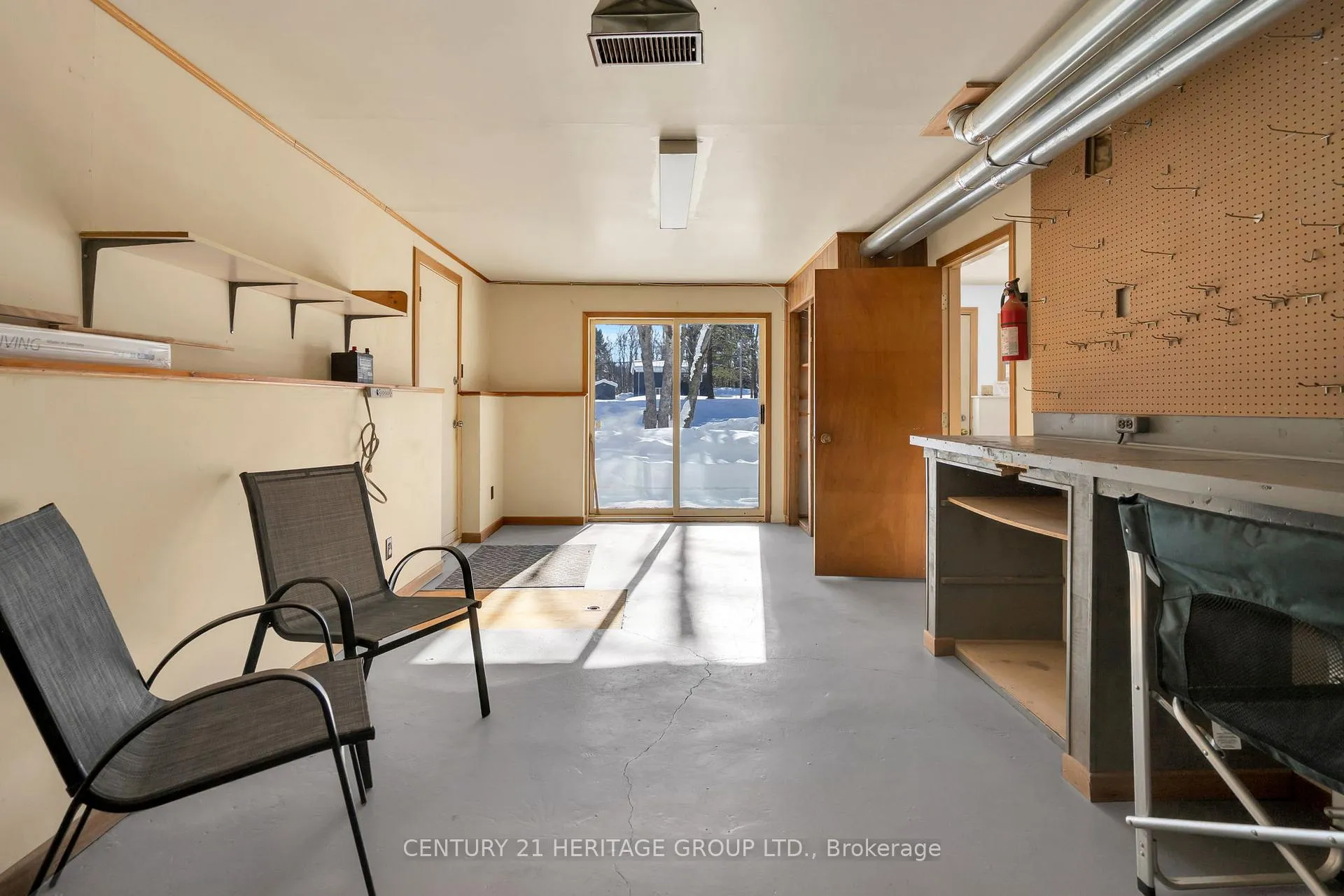 Photo 42 of 1715 Highway 118 E, Bracebridge, Draper — HOMEH