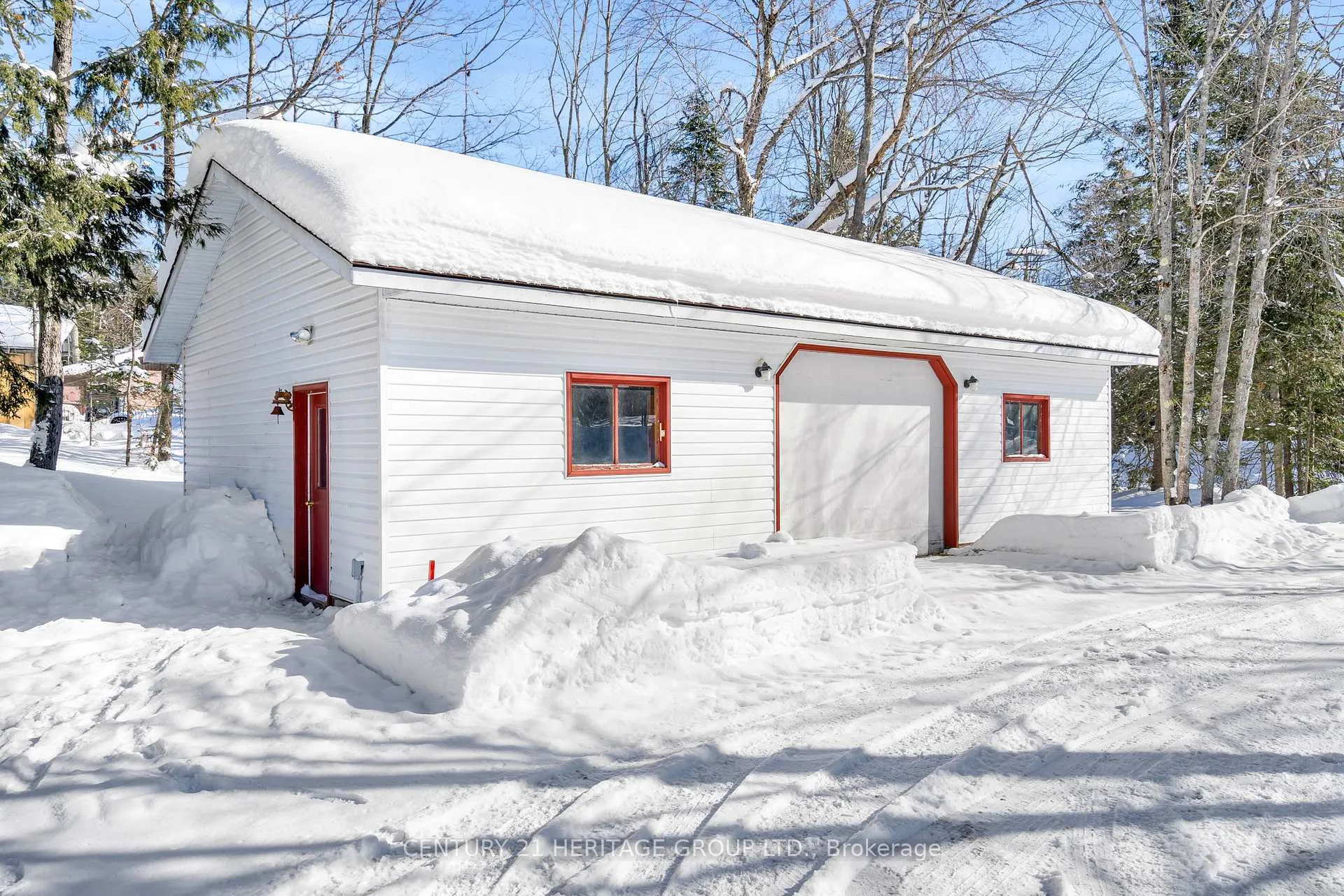 Photo 44 of 1715 Highway 118 E, Bracebridge, Draper — HOMEH