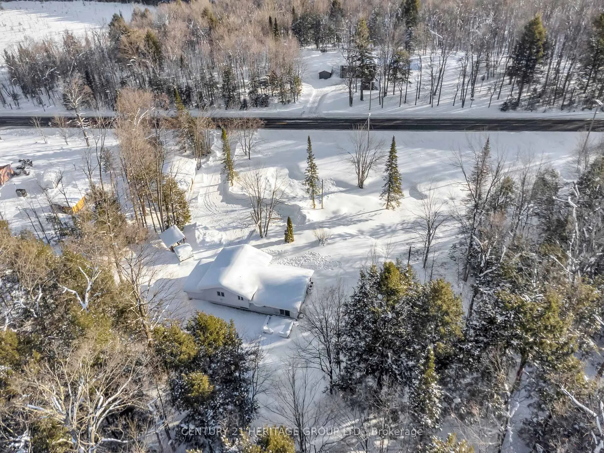 Photo 48 of 1715 Highway 118 E, Bracebridge, Draper — HOMEH