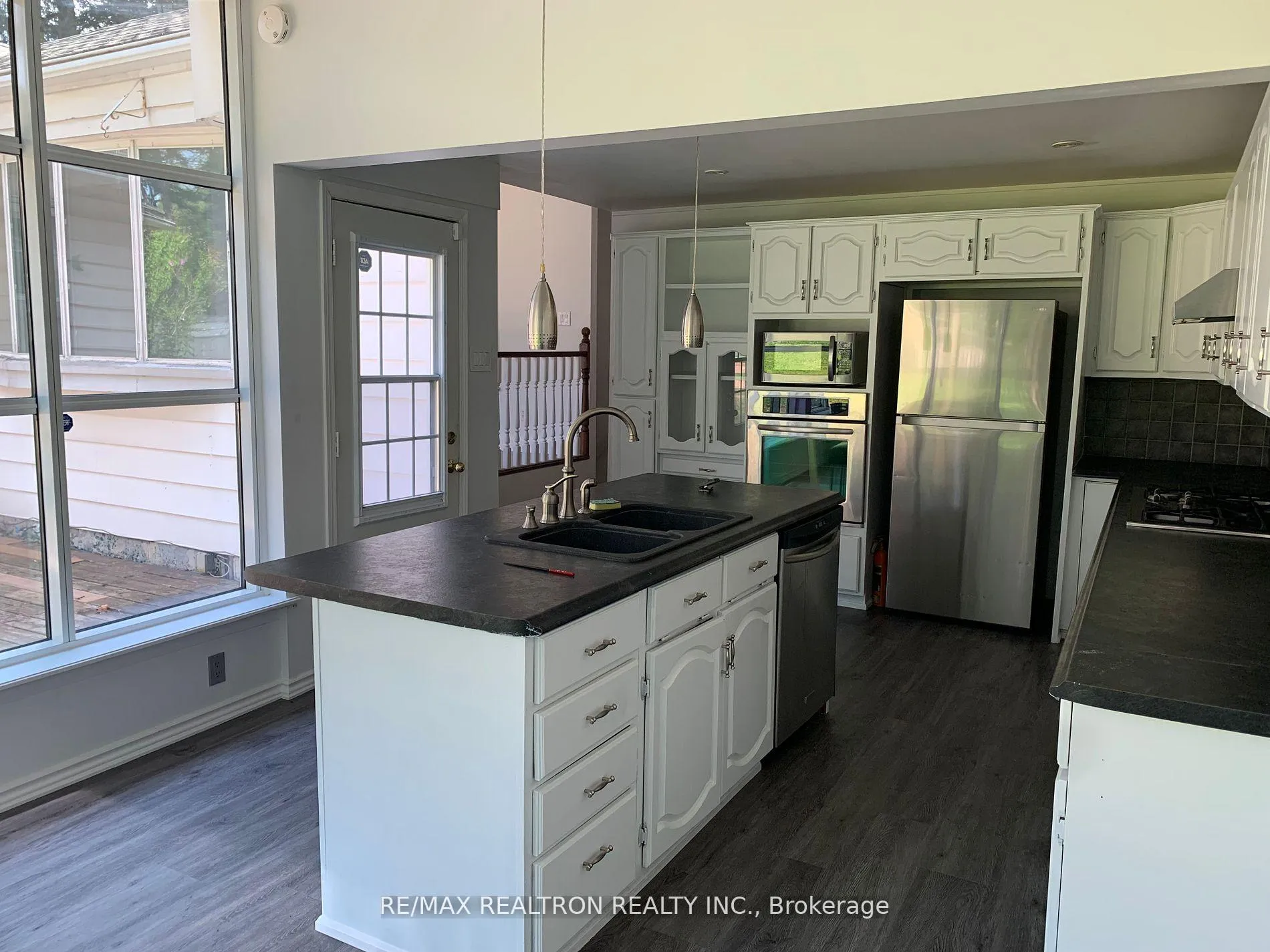 Photo 9 of 167 Lloyminn Avenue E, Hamilton, Ancaster — HOMEH