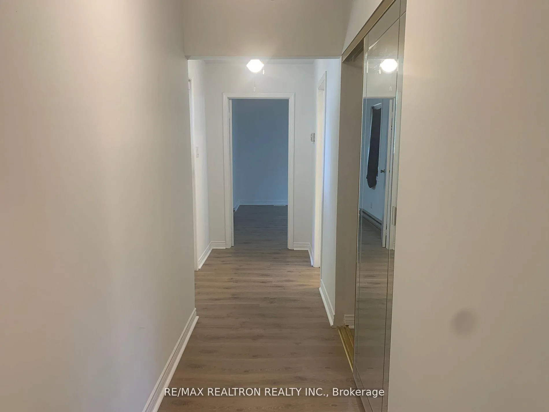 Photo 13 of 167 Lloyminn Avenue E, Hamilton, Ancaster — HOMEH