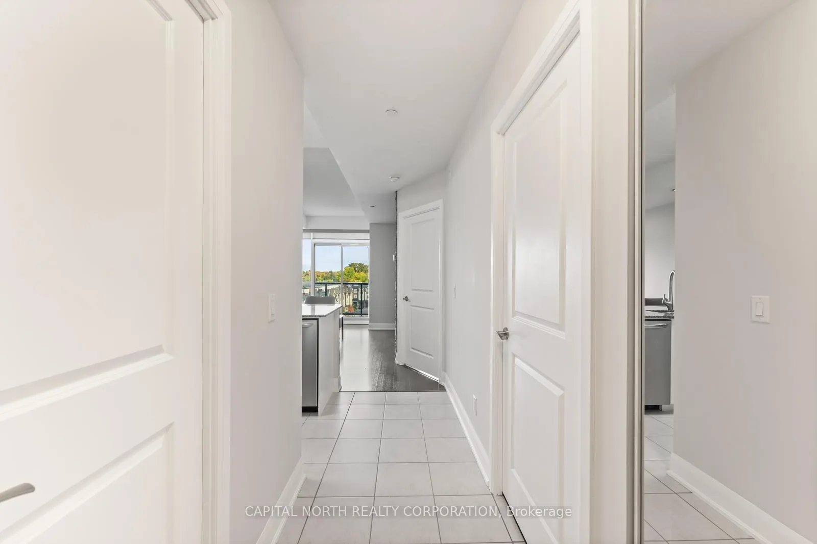 Photo 8 of Unit 606, 4700 Highway 7, Vaughan, East Woodbridge — HOMEH