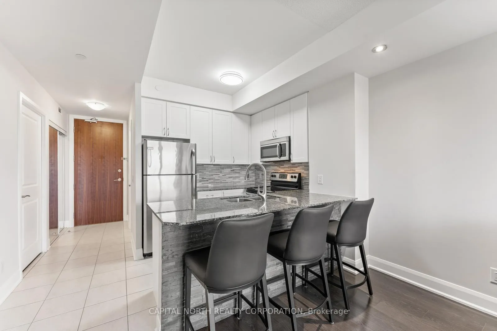 Photo 11 of Unit 606, 4700 Highway 7, Vaughan, East Woodbridge — HOMEH