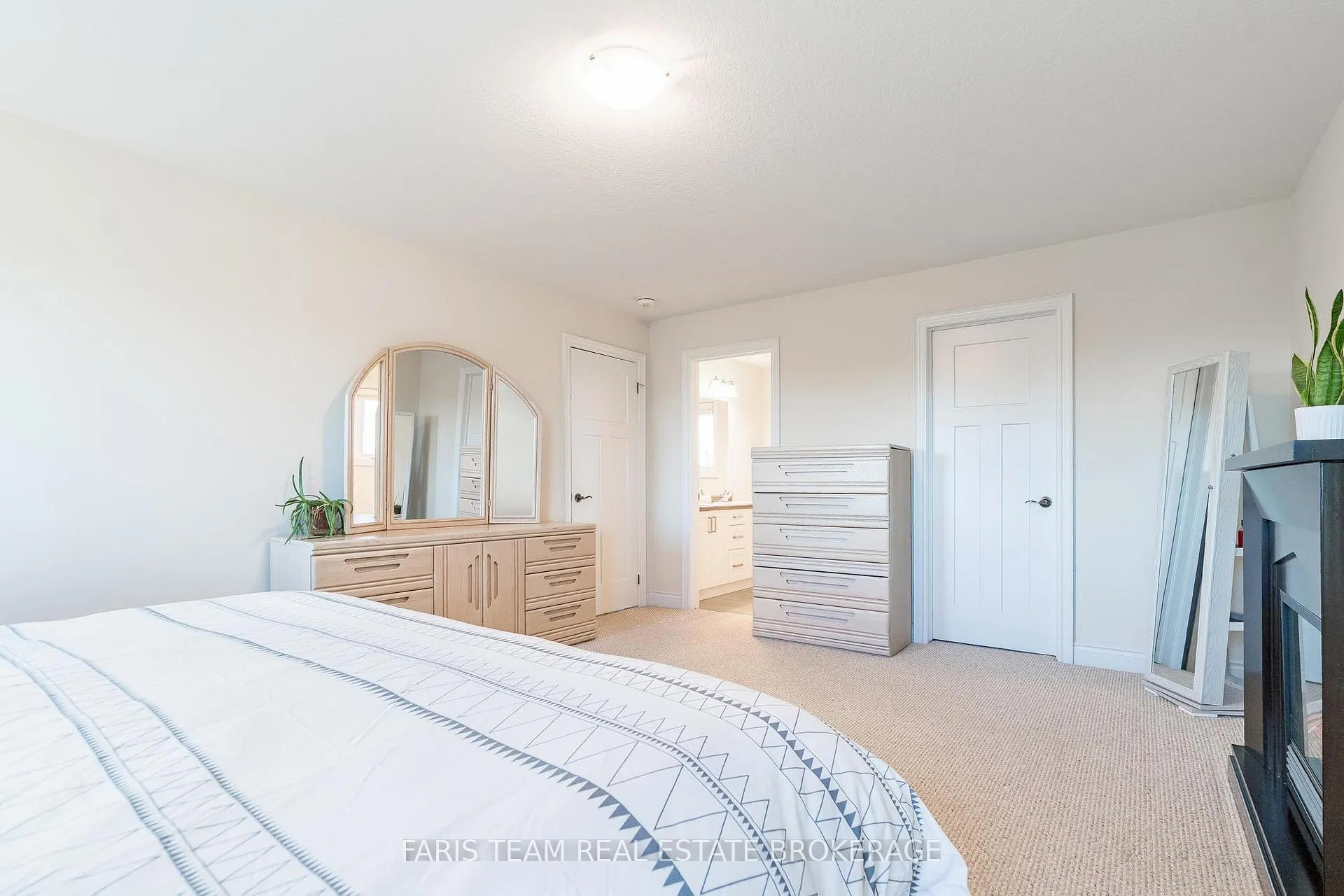 Photo 25 of 12 Grace Crescent, Oro-Medonte, Warminister — HOMEH