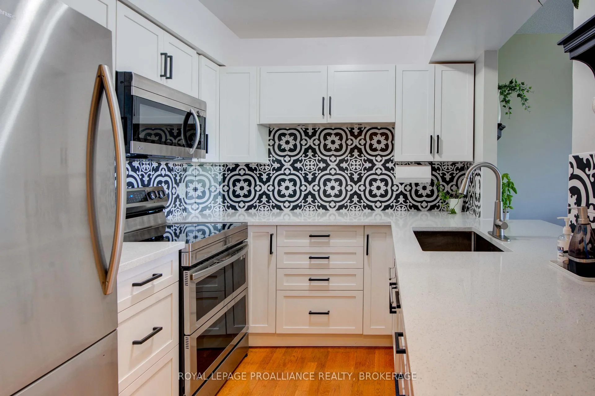 Photo 12 of Unit 609, 675 Davis Drive, Kingston, East Gardiners Rd — HOMEH