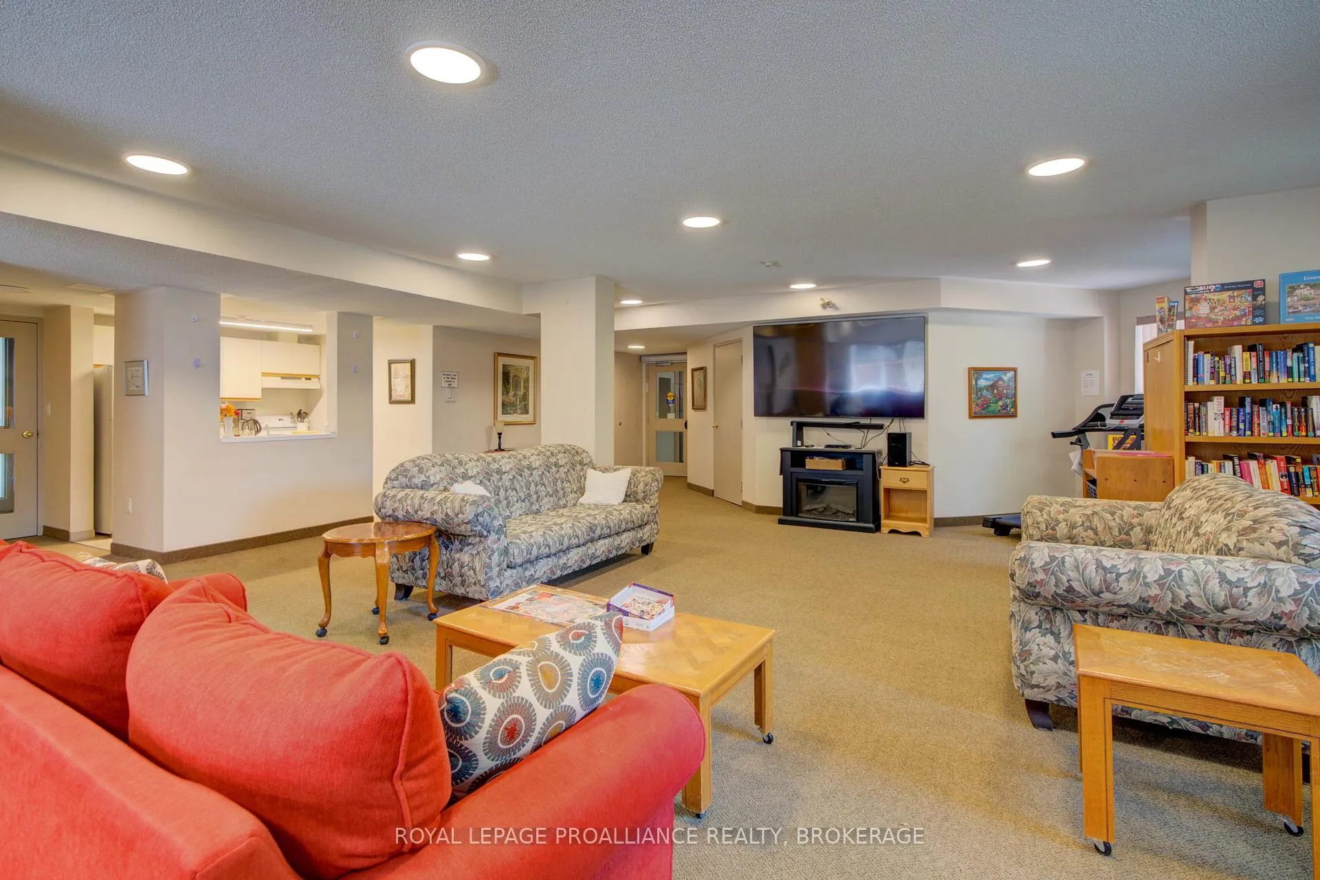 Photo 41 of Unit 609, 675 Davis Drive, Kingston, East Gardiners Rd — HOMEH
