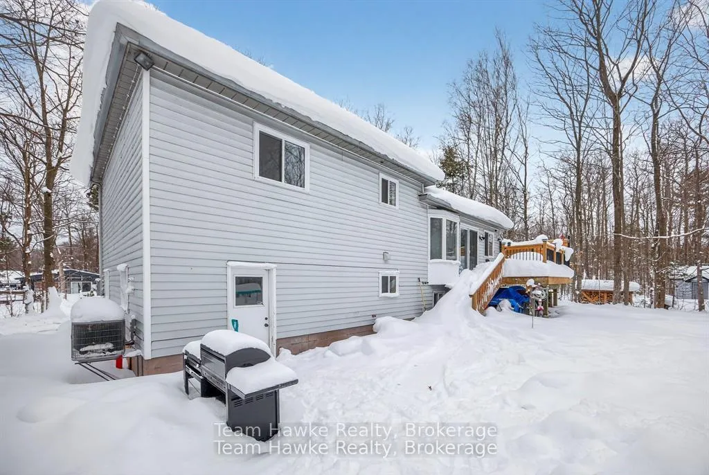 Photo 29 of 50 Laurier Boulevard, Tiny, Rural Tiny — HOMEH