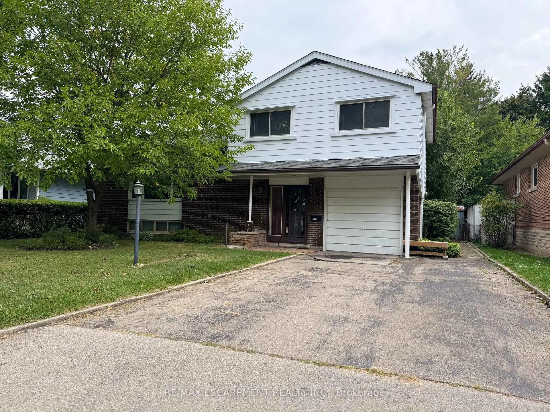 Photo 1 of 176 Laurier Avenue, Hamilton, Buchanan — HOMEH