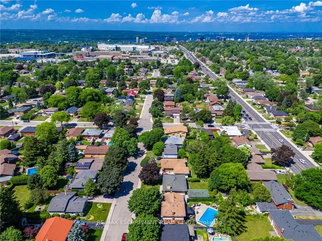 Photo 20 of 176 Laurier Avenue, Hamilton, Buchanan — HOMEH