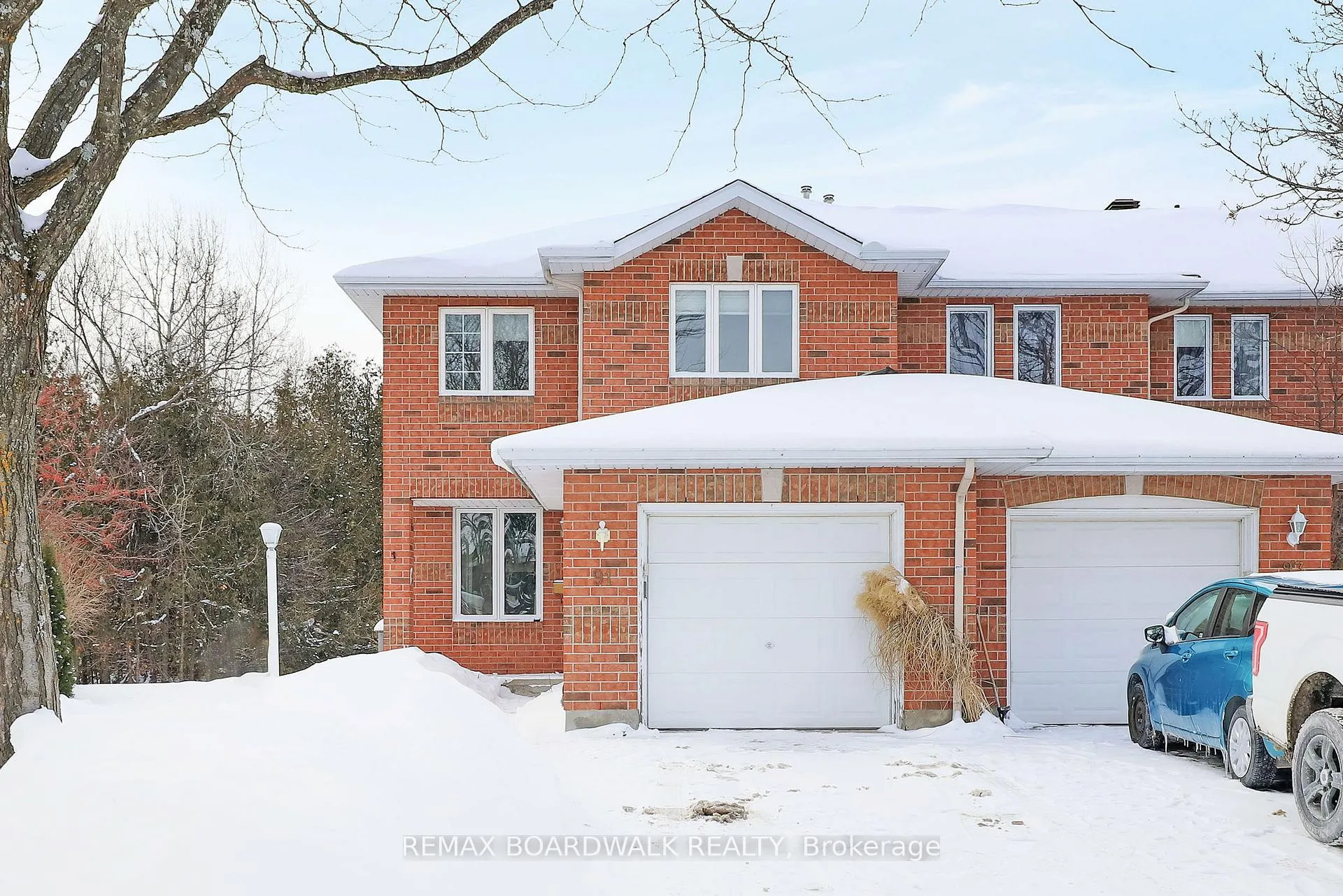Photo 2 of 91 Whalings Circle SW, Ottawa, Stittsville (Central) — HOMEH