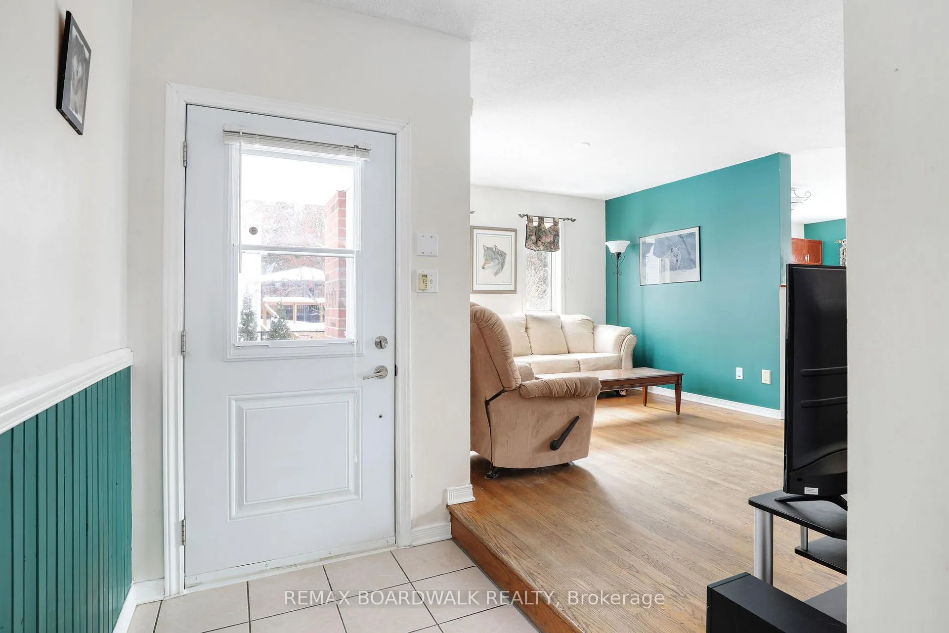 Photo 4 of 91 Whalings Circle SW, Ottawa, Stittsville (Central) — HOMEH