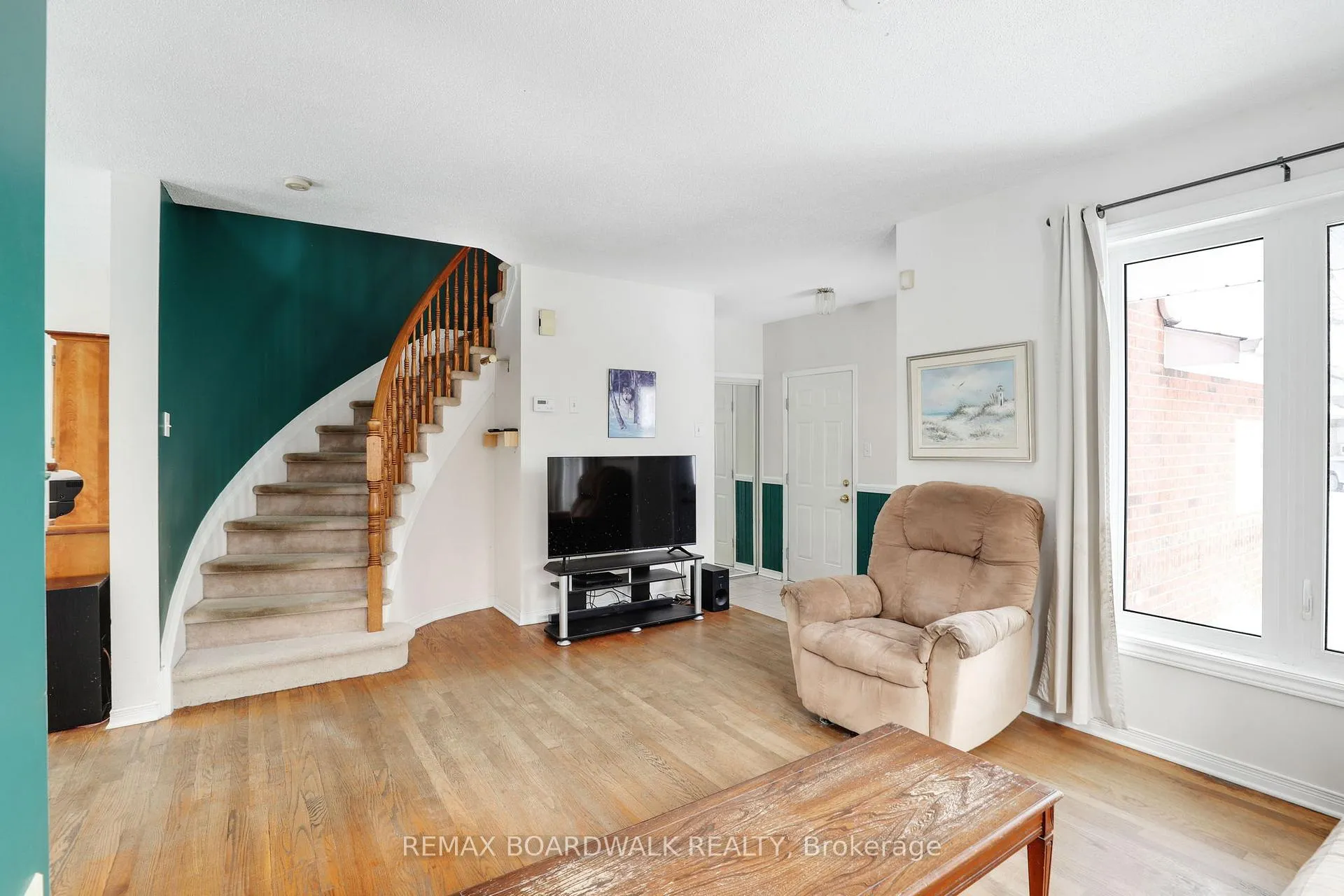 Photo 7 of 91 Whalings Circle SW, Ottawa, Stittsville (Central) — HOMEH