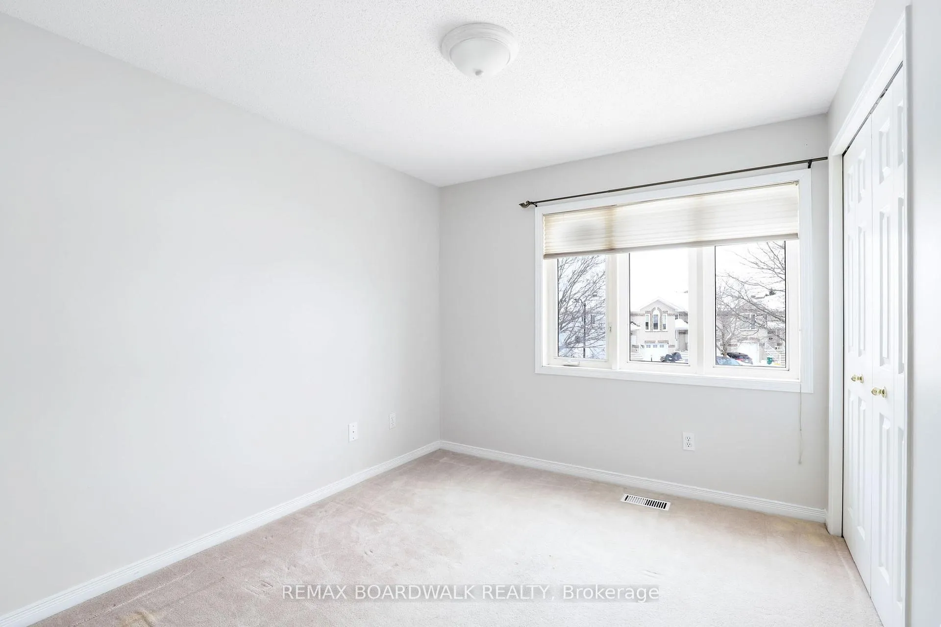 Photo 23 of 91 Whalings Circle SW, Ottawa, Stittsville (Central) — HOMEH