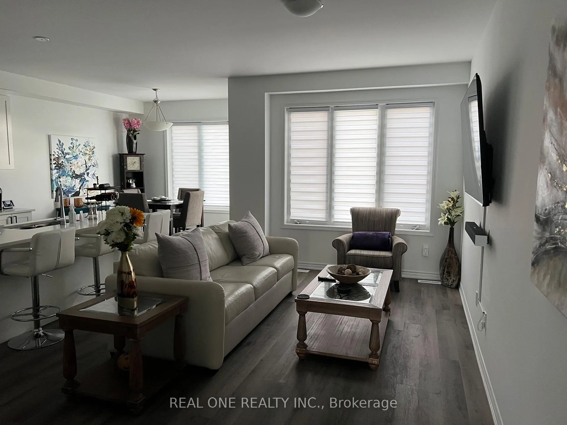 Photo 3 of 62 Forestwalk Street, Kitchener — HOMEH