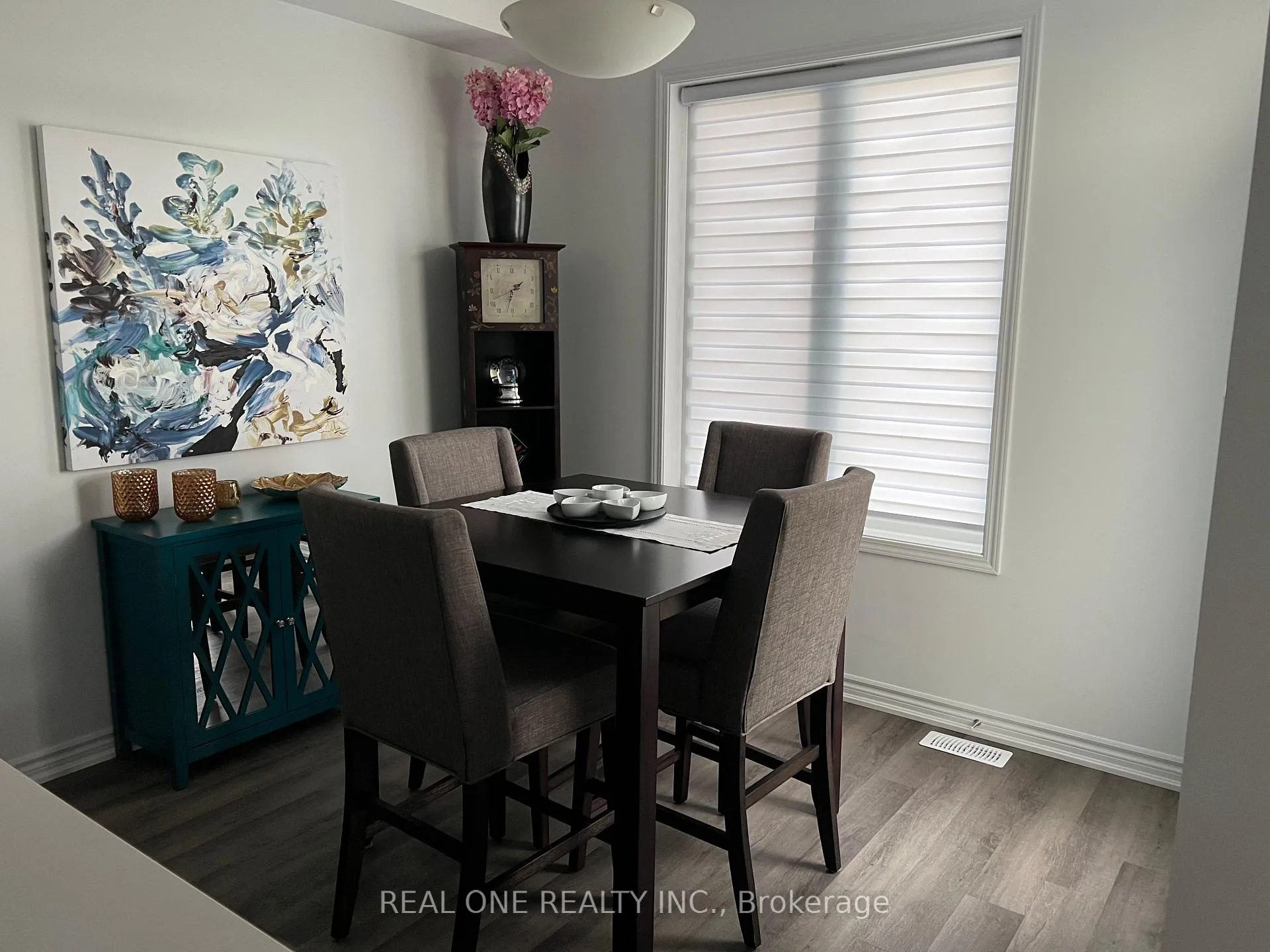 Photo 4 of 62 Forestwalk Street, Kitchener — HOMEH