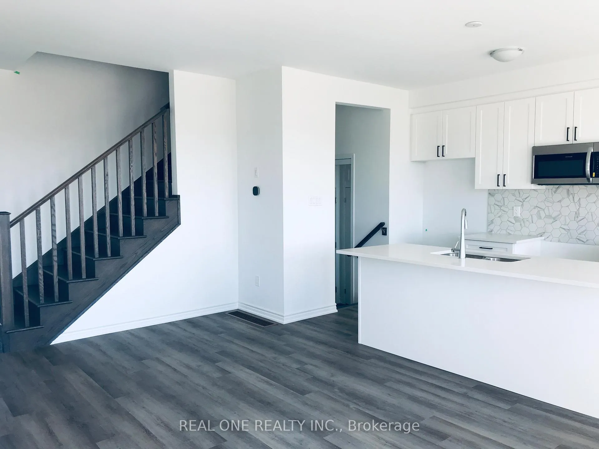 Photo 8 of 62 Forestwalk Street, Kitchener — HOMEH