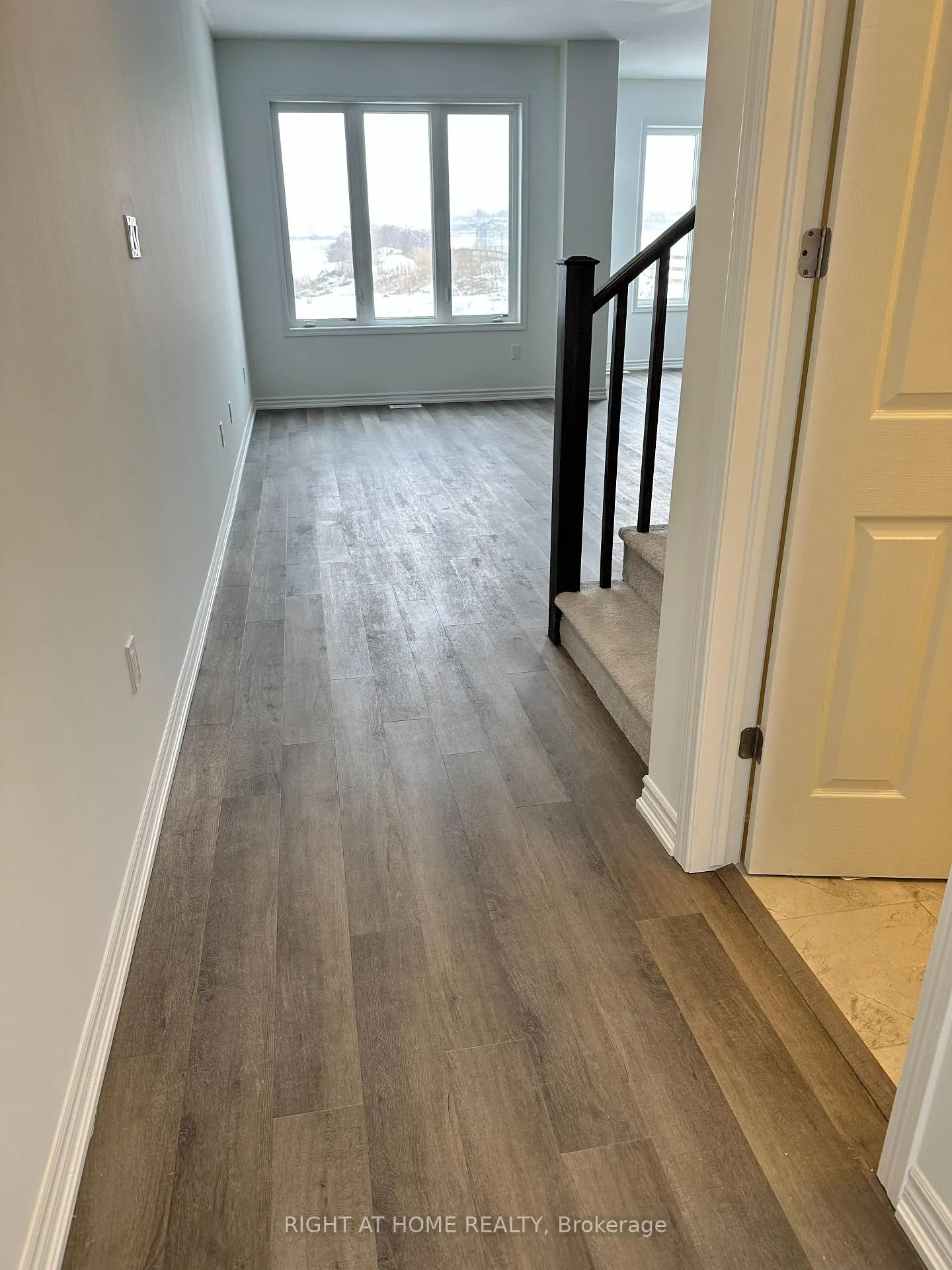 Photo 2 of 56 Forestwalk Street, Kitchener — HOMEH