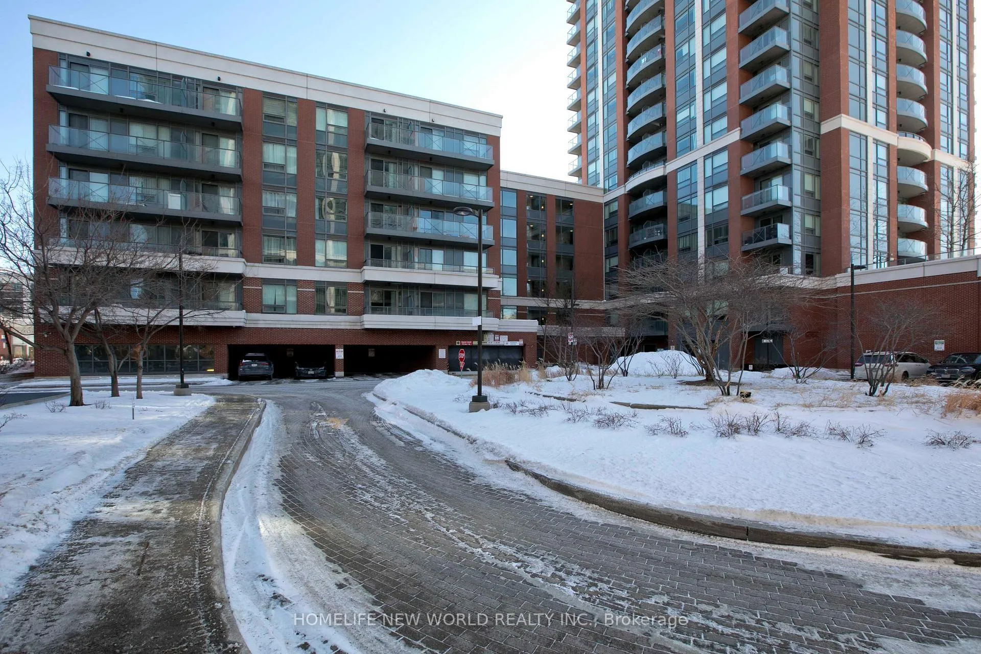 Photo 2 of Unit 905, 8200 Birchmount Road, Markham, Unionville — HOMEH